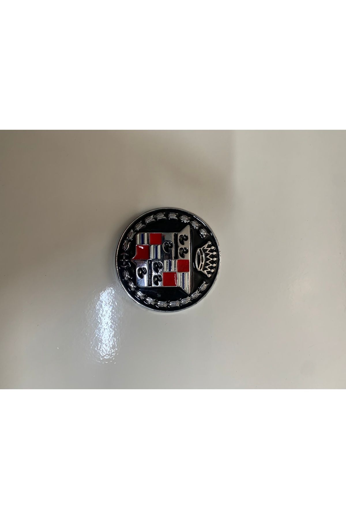 GÜNGÖR OTO AKSESUAR ETİKETÇİLERE ÖZEL ORTA BOY CADİLLAC METAL ARMA