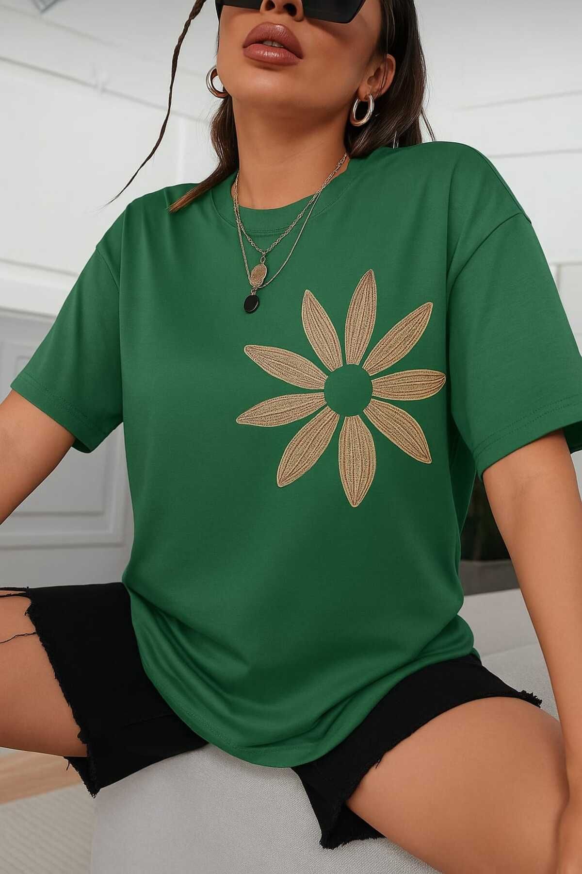 TekTarzz Çiçek BASKILI Şık Trend Tasarımlı Tshirt