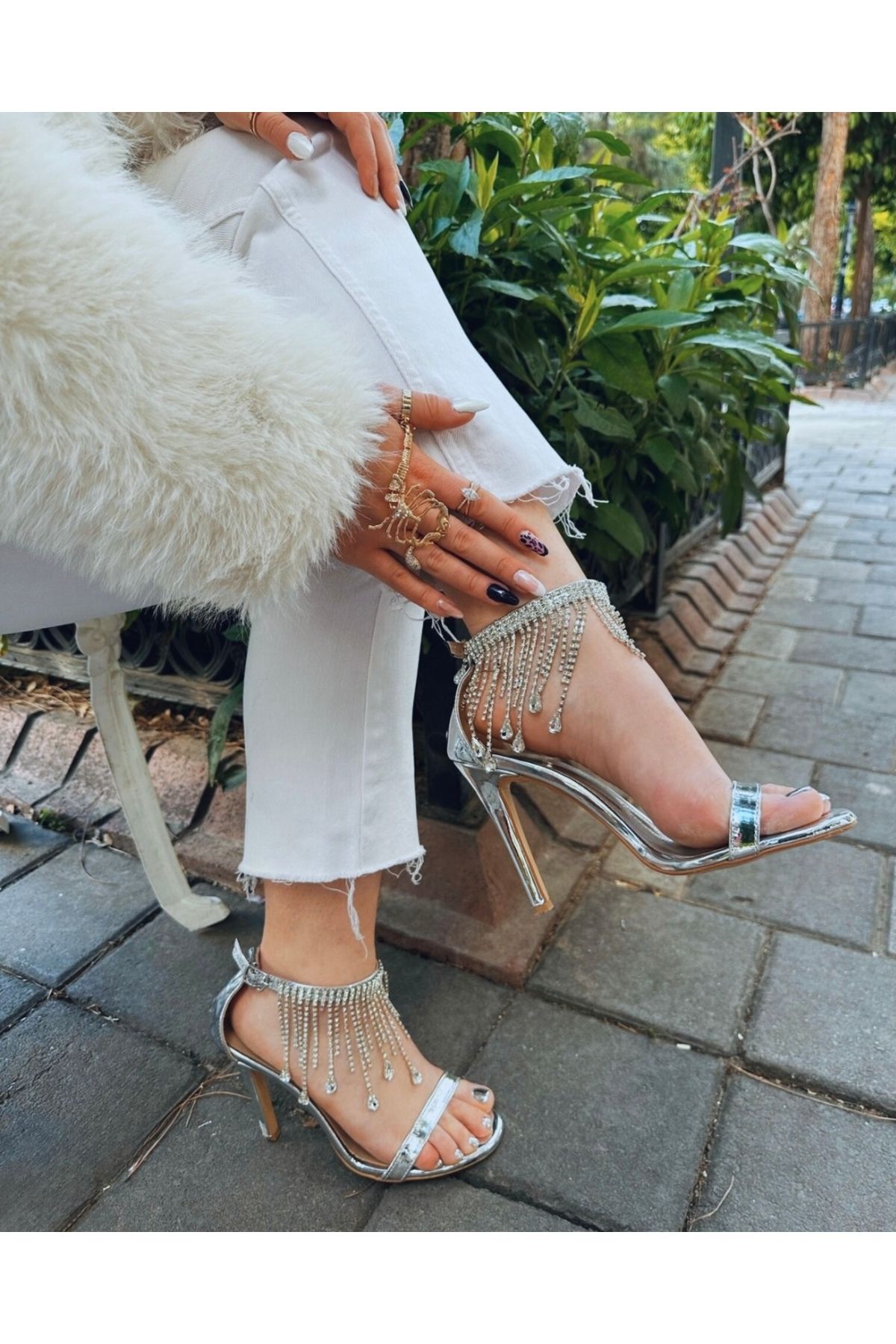 Galanthus Shoes Lumière Kristal Taş Biyeli 11 cm Gümüş Topuklu Ayakkabı
