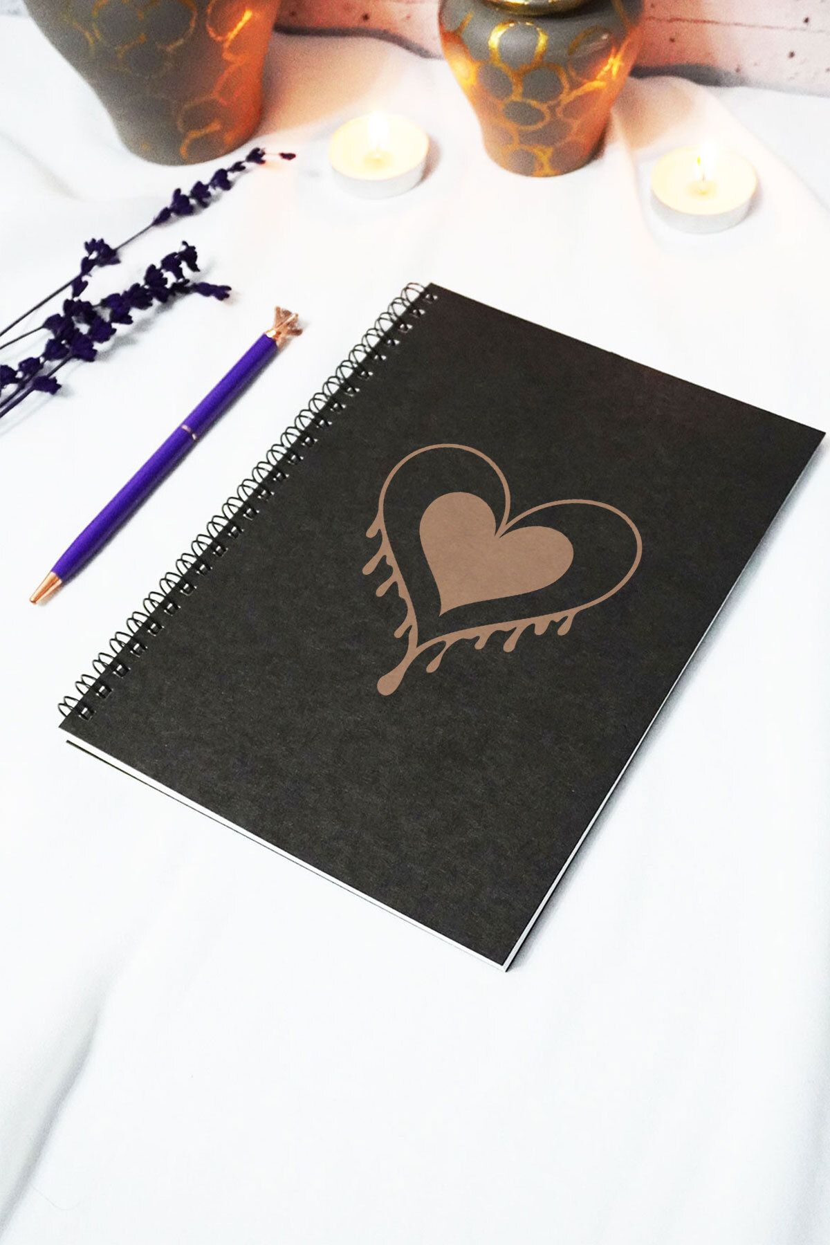 markcat A5 Kalp Temalı Siyah Kraft Kapaklı Defter - Çizgili Defter - 60 yaprak (120 sayfa) 15x21 cm