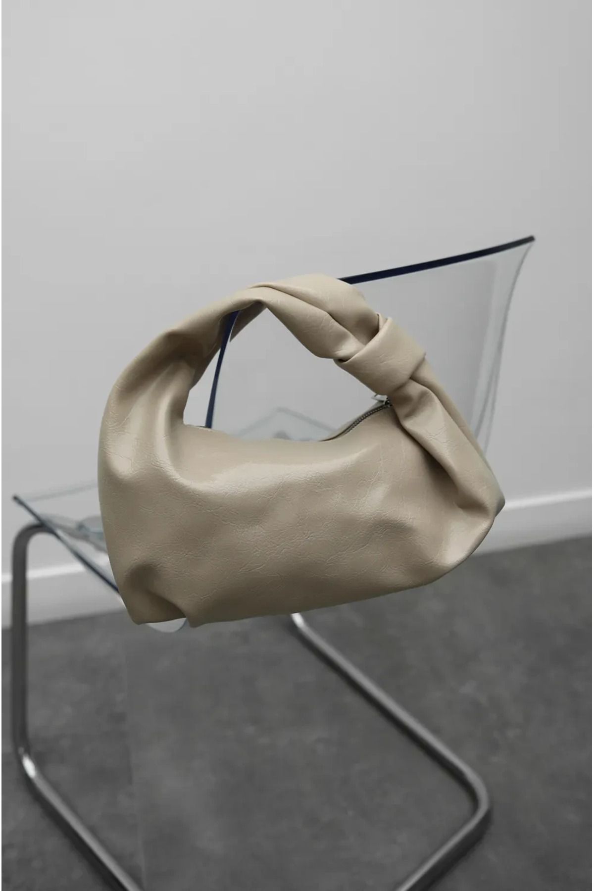 BAGS Ember Bej El Çantası