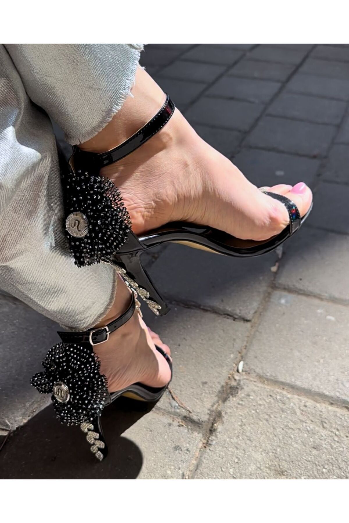Galanthus Shoes LUXE TOPUKTA BURÇ DETAYLI ZİRKON TAŞLI 11 CM SİYAH TEK BANT