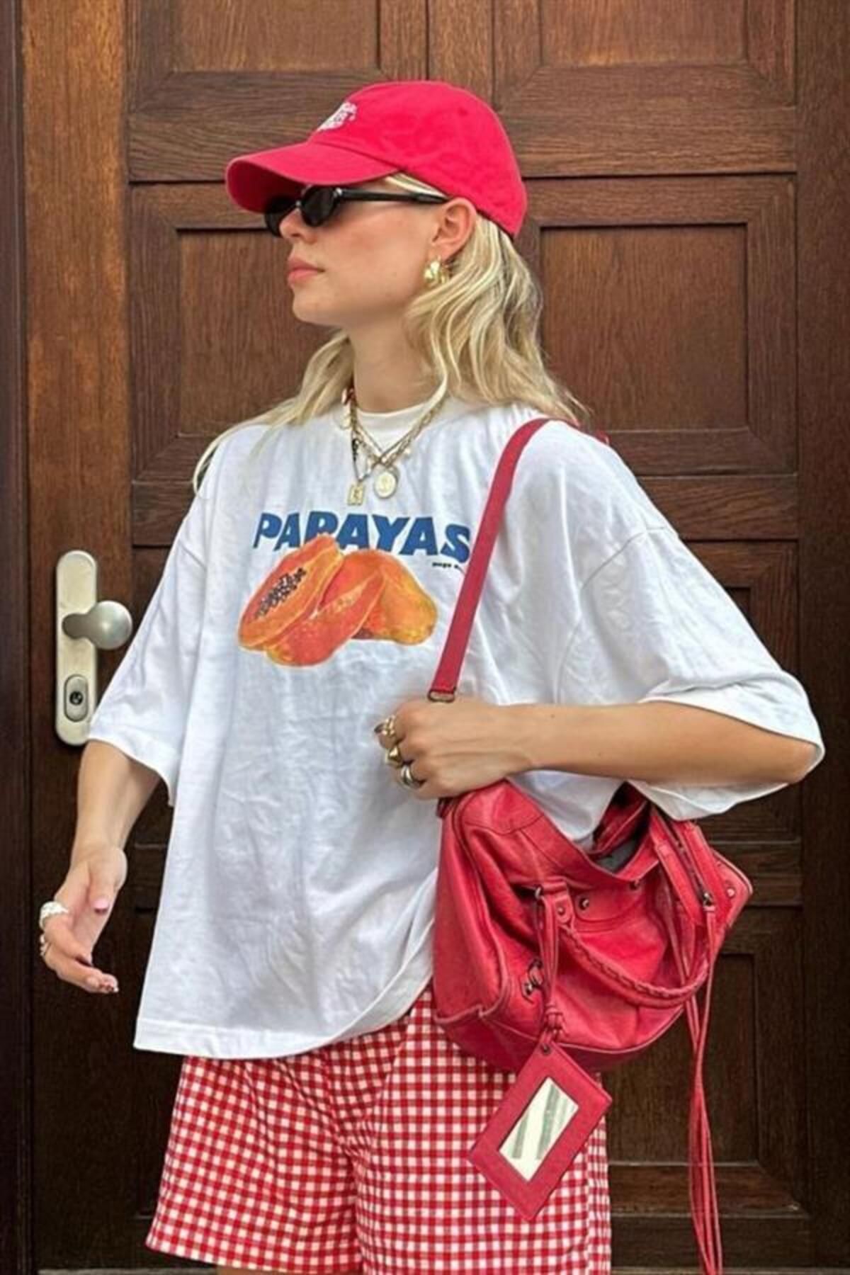 VibeGaia Beyaz Papaya Baskılı Oversize Unisex T-Shirt