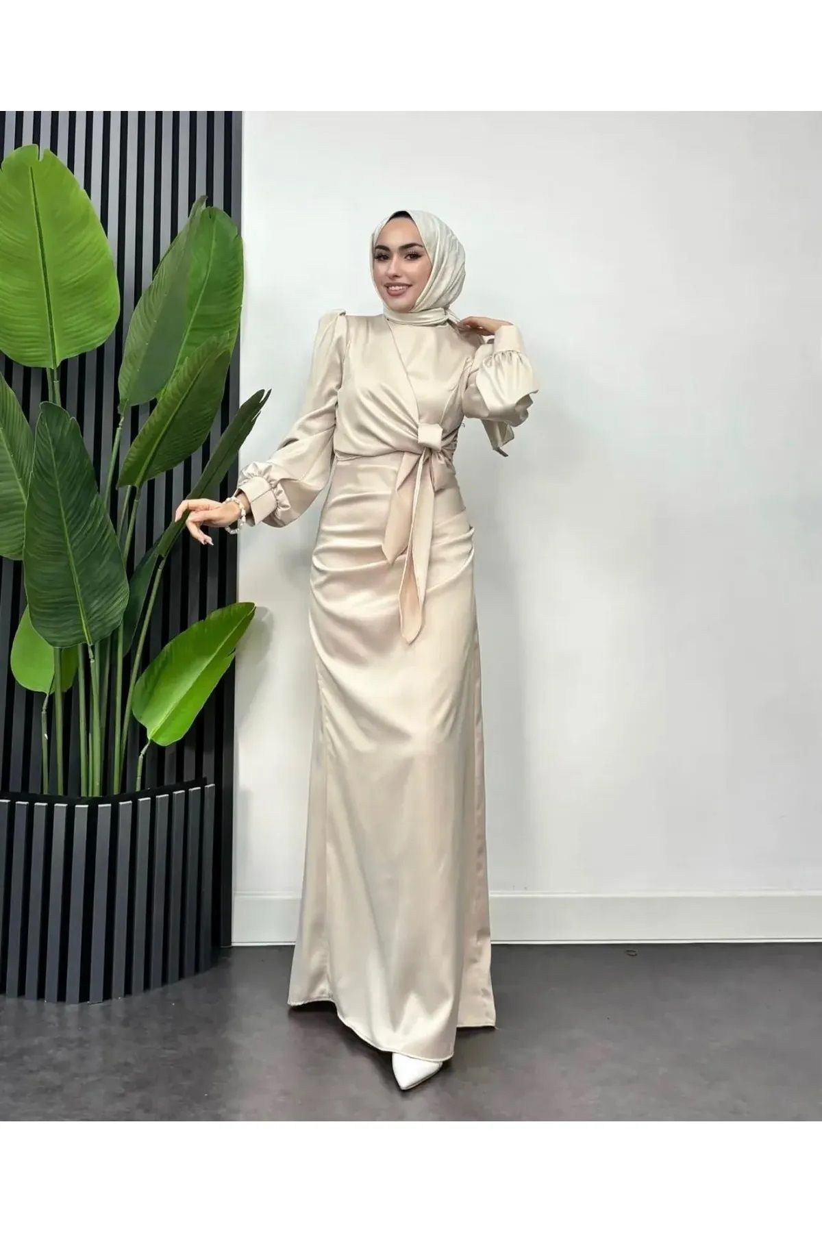 Trendy Butik Kadın YANDAN BAĞLAMALI SATEN ABİYE -Bej