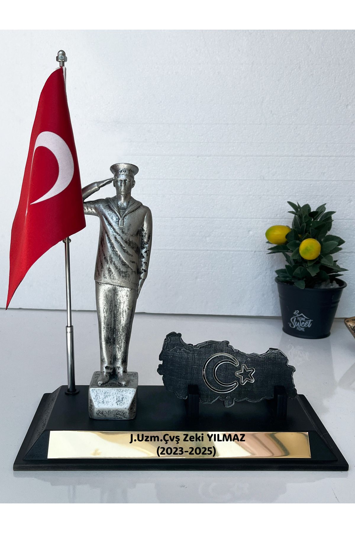 Teknookul Türk Askeri Masa Üstü Figürü | Bayraklı Hatıra ve Hizmet Anısı