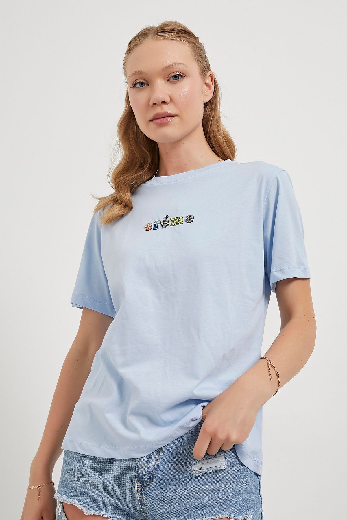 Arma Life ARMALIFE 4002 CREME BONCUK NAKIŞLI BİS YAKA KADIN T-SHIRT