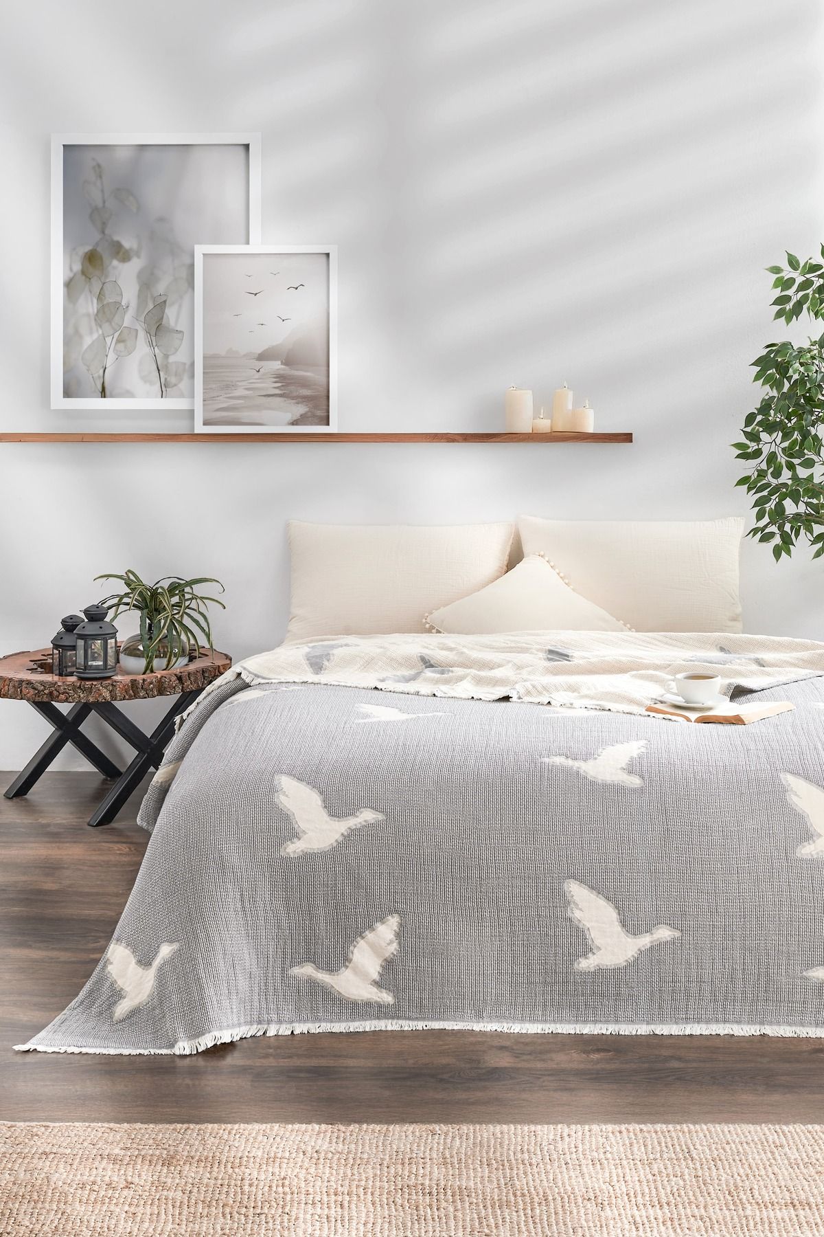 Evolet Home Kuş Desenli Jakarlı Pike