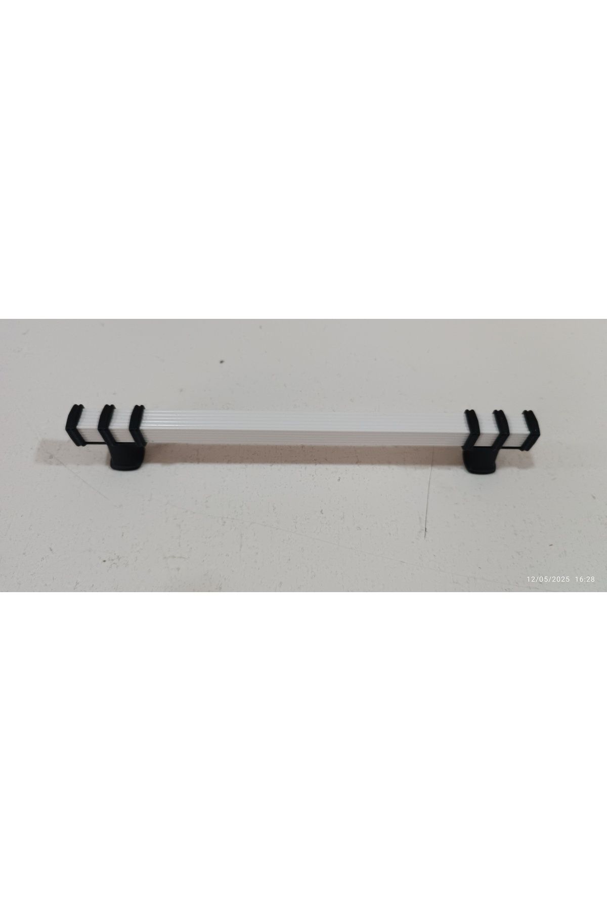 Arion 320 Mm Mutfak Dolapı Ve Diğer Dolaplara Uygun Beyaz Siyah Metal Kulp