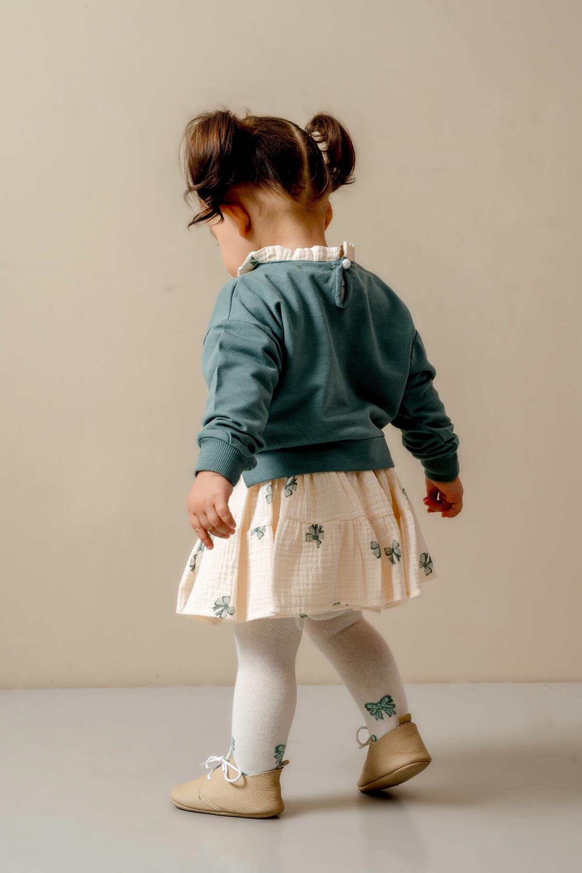 JNF kids Kız Bebek Etekli Takım Külotlu Çorap Hediyeli fotoğrafı 2 (önizleme)