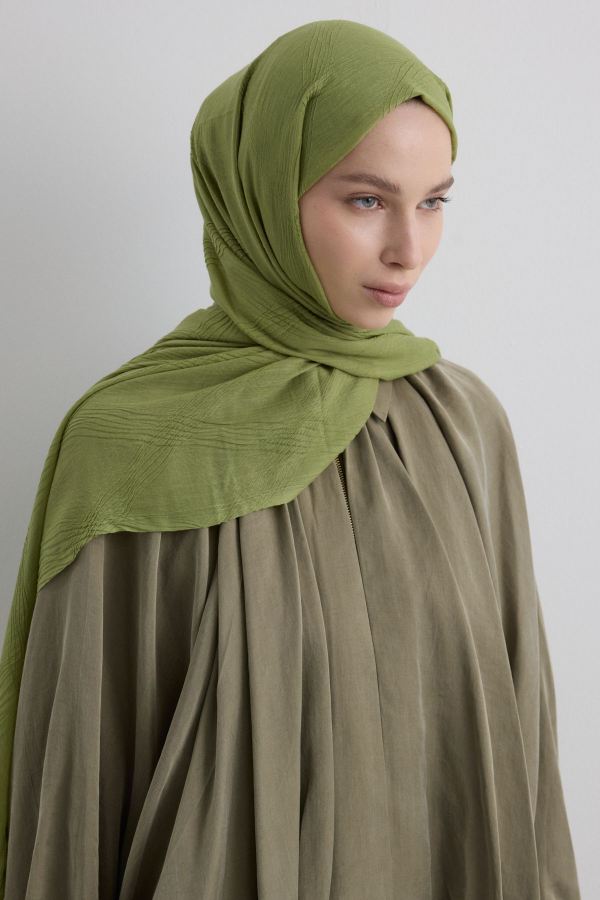 FENZA SCARF LİLYUM ÇAĞLA YEŞİL SAÇAK PÜSKÜLLÜ PAMUKLU ŞAL