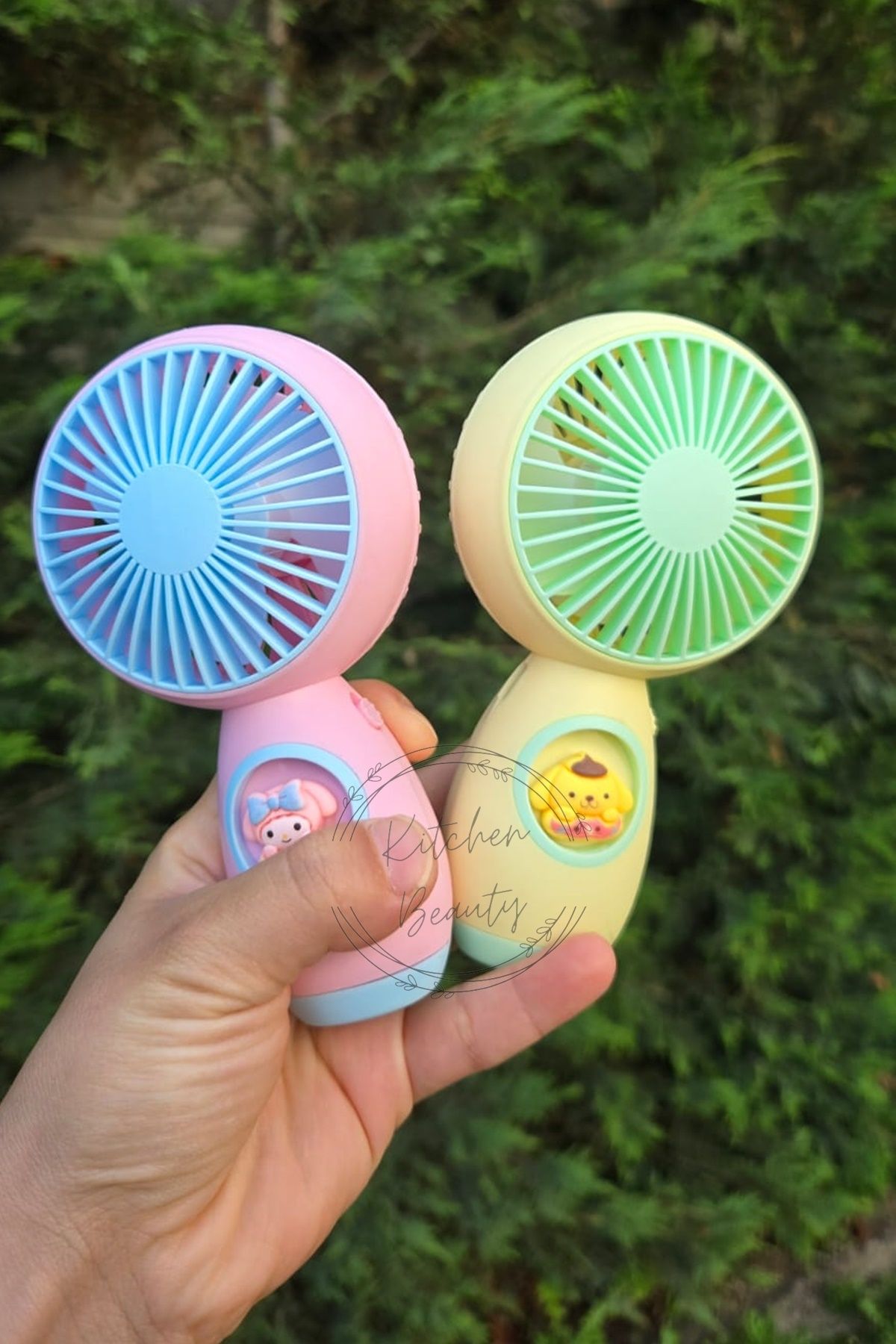 Kitchen Beauty Şarjlı Mini El Fanı Ve Masa Fanı Soğutucu Pervane Taşınabilir Şarj Edilebilir Stickerlı Vantilatör