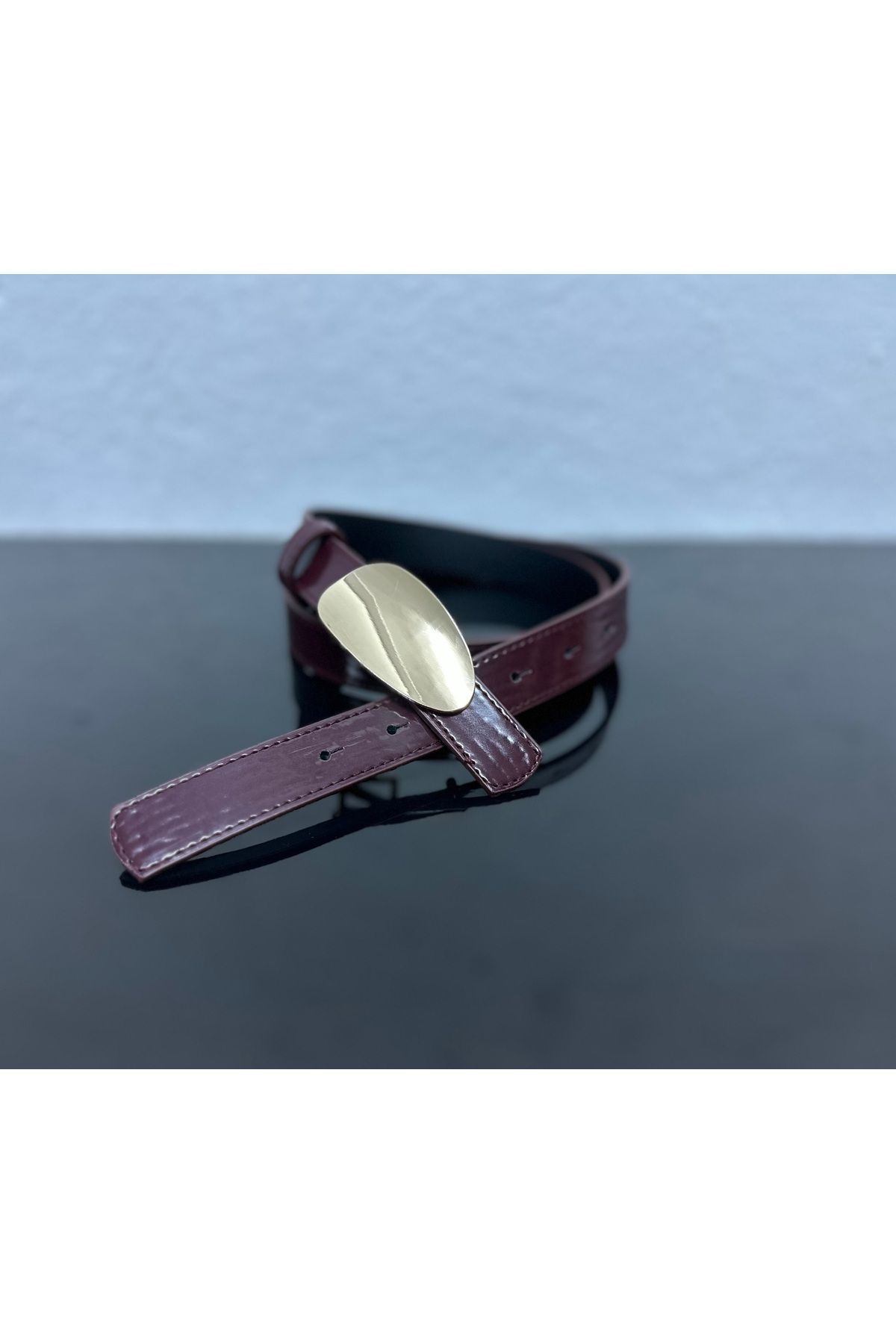 VERAMO Şık Modern Gold Toka Detaylı Rugan Deri Kadın Kemeri