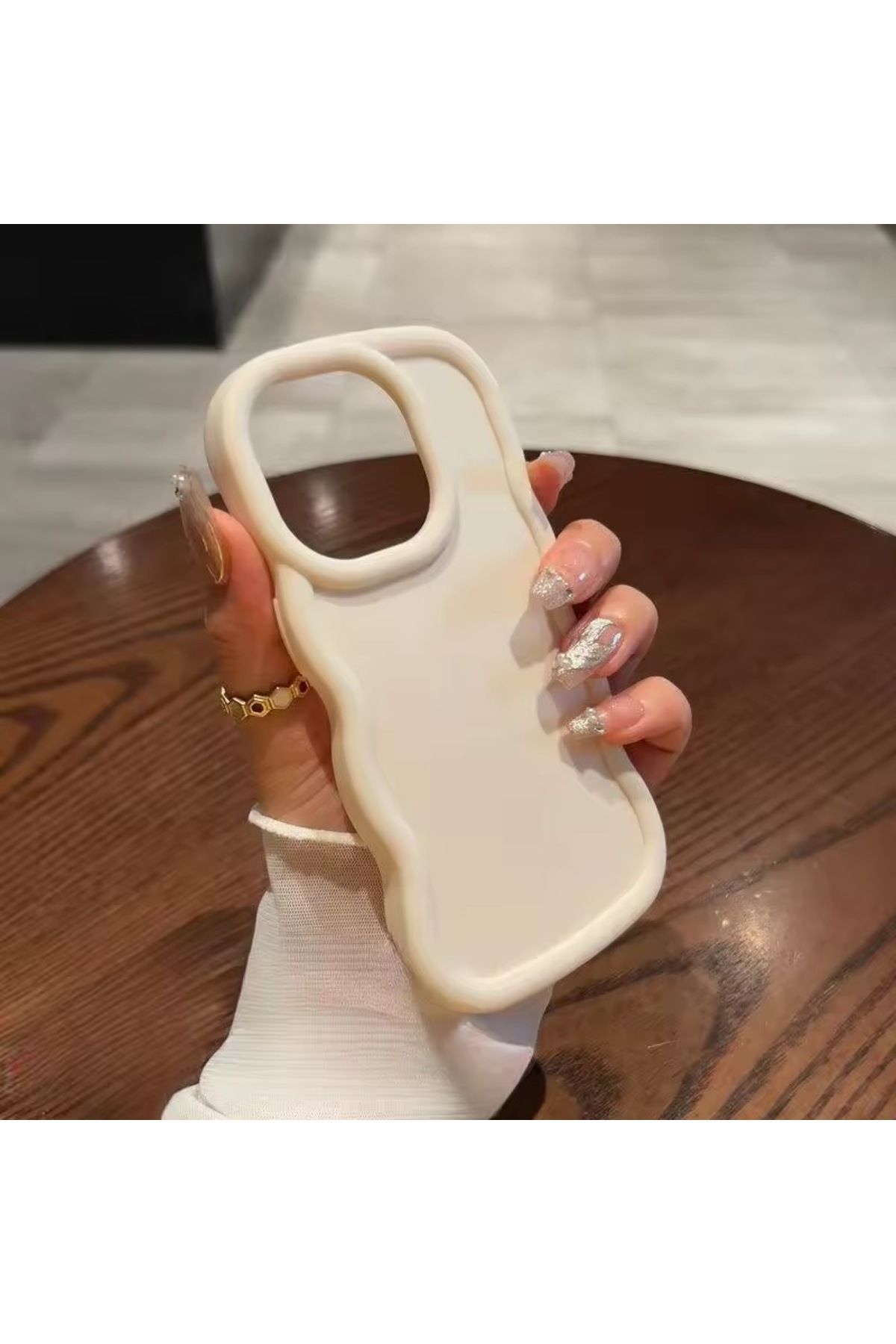 MirazTasarim IPHONE 16 PROMAX DALGALI KENARLI DÜZ EKRU KILIF
