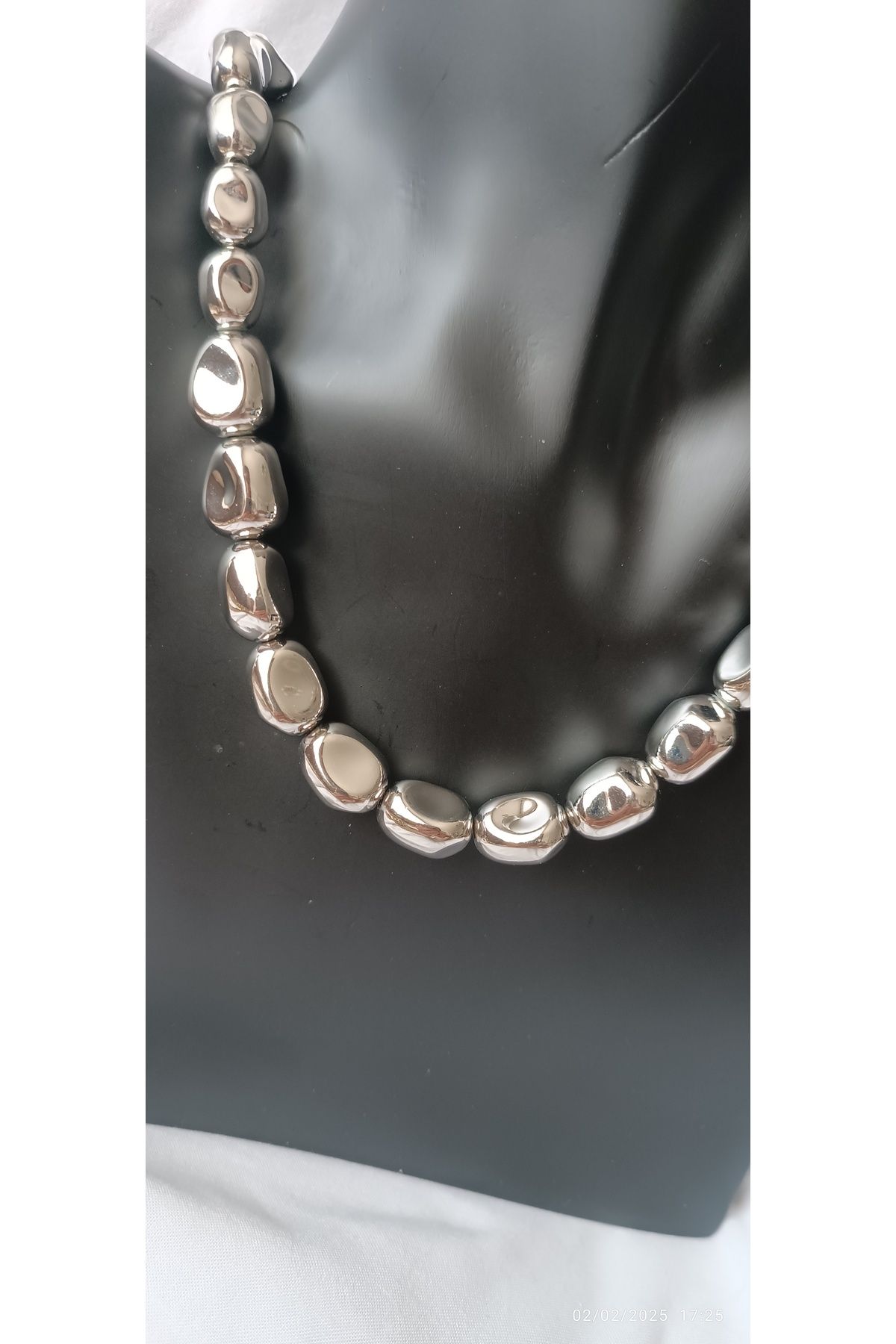 ARİ TAKI Kırık boncuk silver kolye