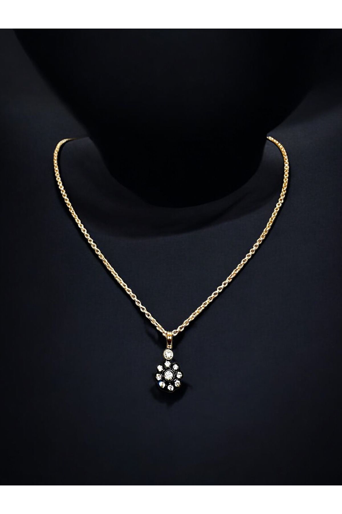 FUYA JEWELLERY Zirkon Taşlı Çiçek Motif Kolye