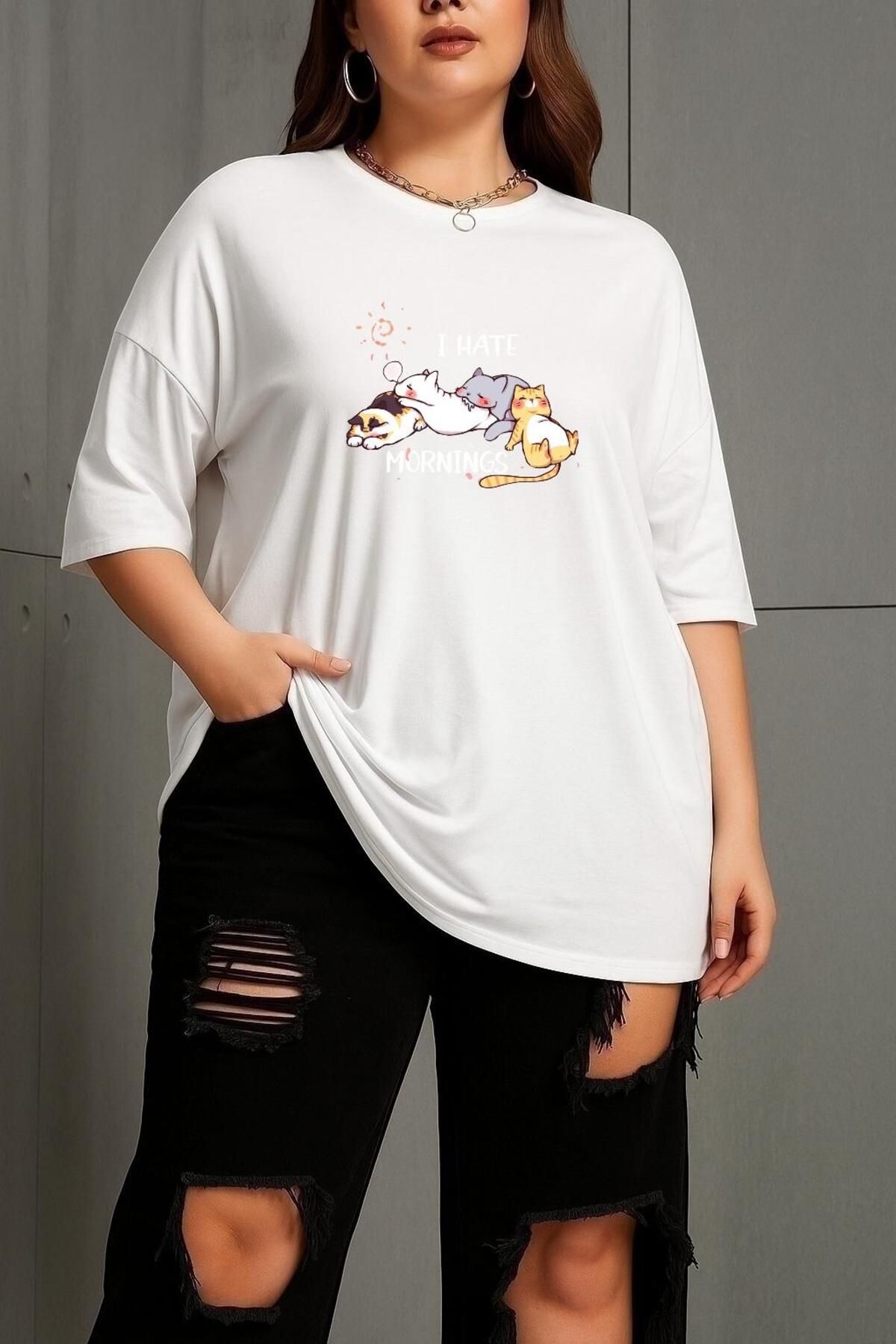 BENROMA BÜYÜK BEDEN UYUYAN KEDİLER UNİSEX TİŞÖRT