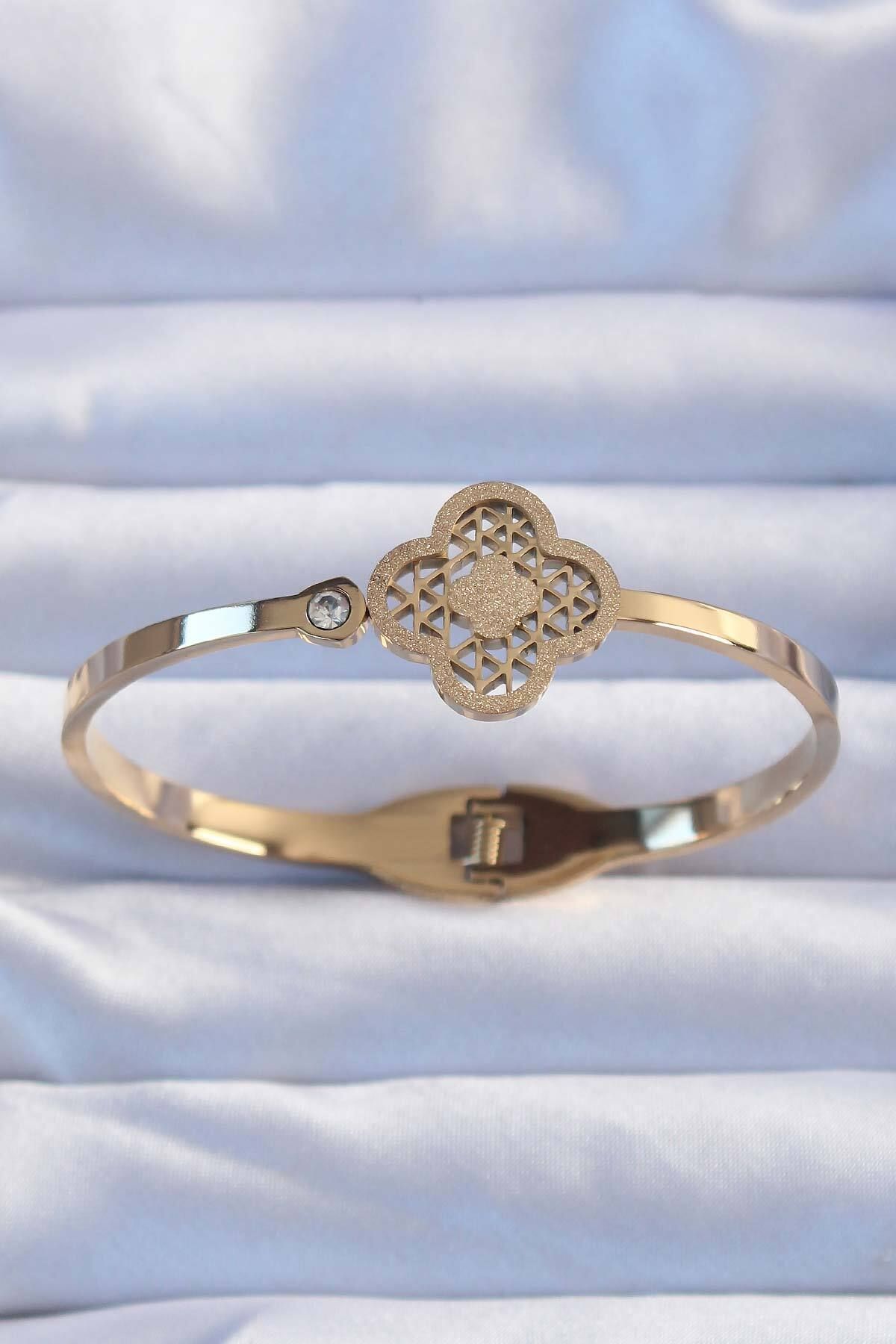 Angel Of Life 316L Çelik Altın Renk Zirkon Taşlı Simli Yonca Kelepçe - TJ-BB6377