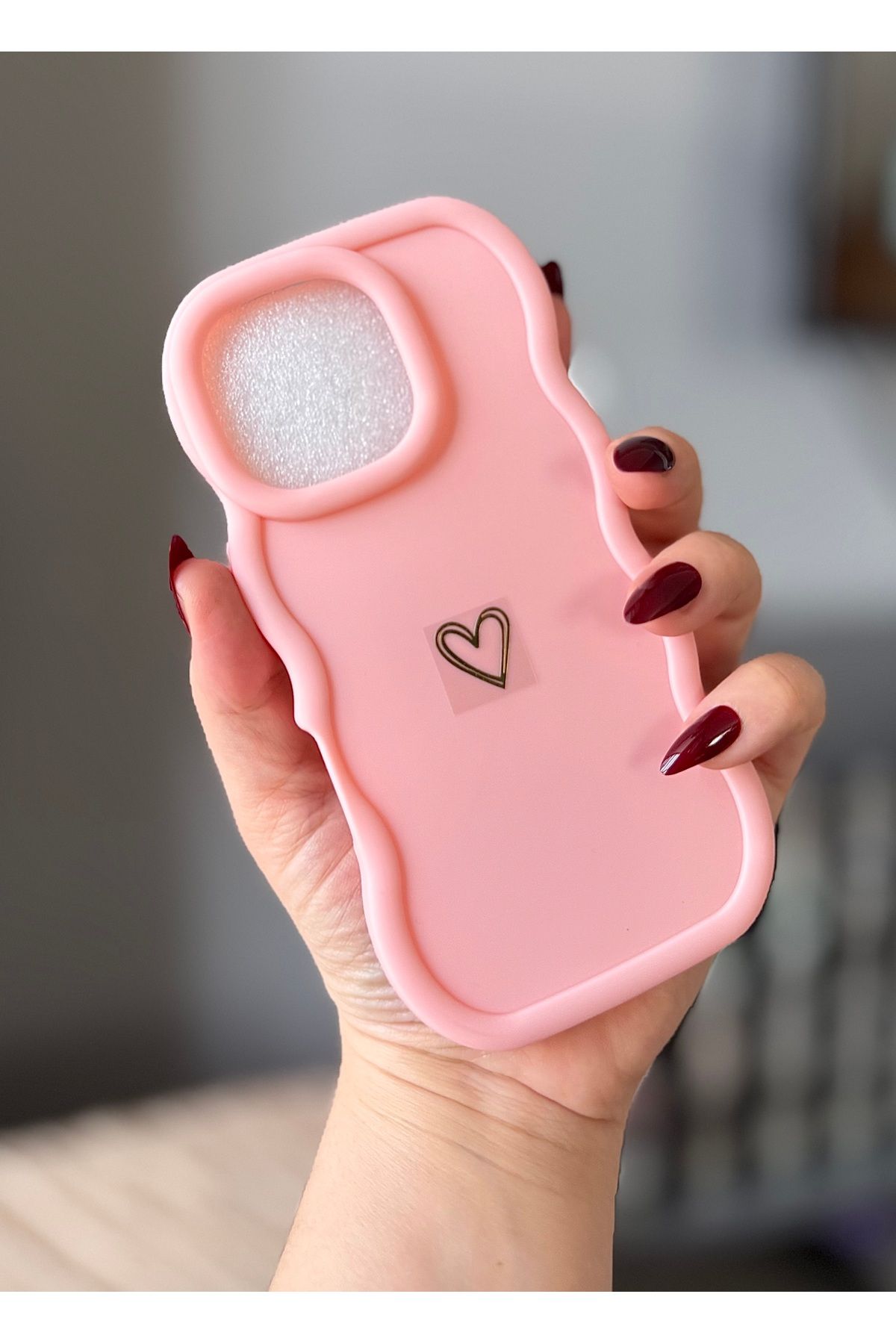 MirazTasarim IPHONE 16 PRO DALGALI KENARLI KALP DESENLİ KILIF PUDRA