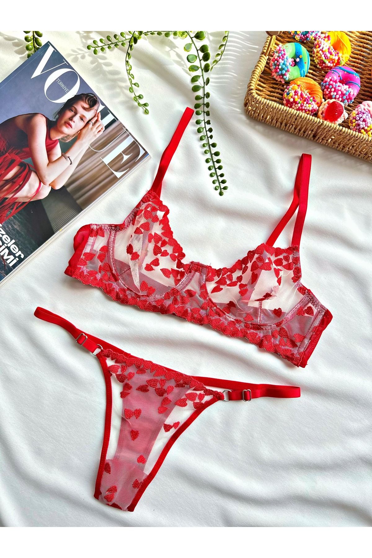Finestb Lingerie Kalp İşlemeli Kırmızı Bralet Takım
