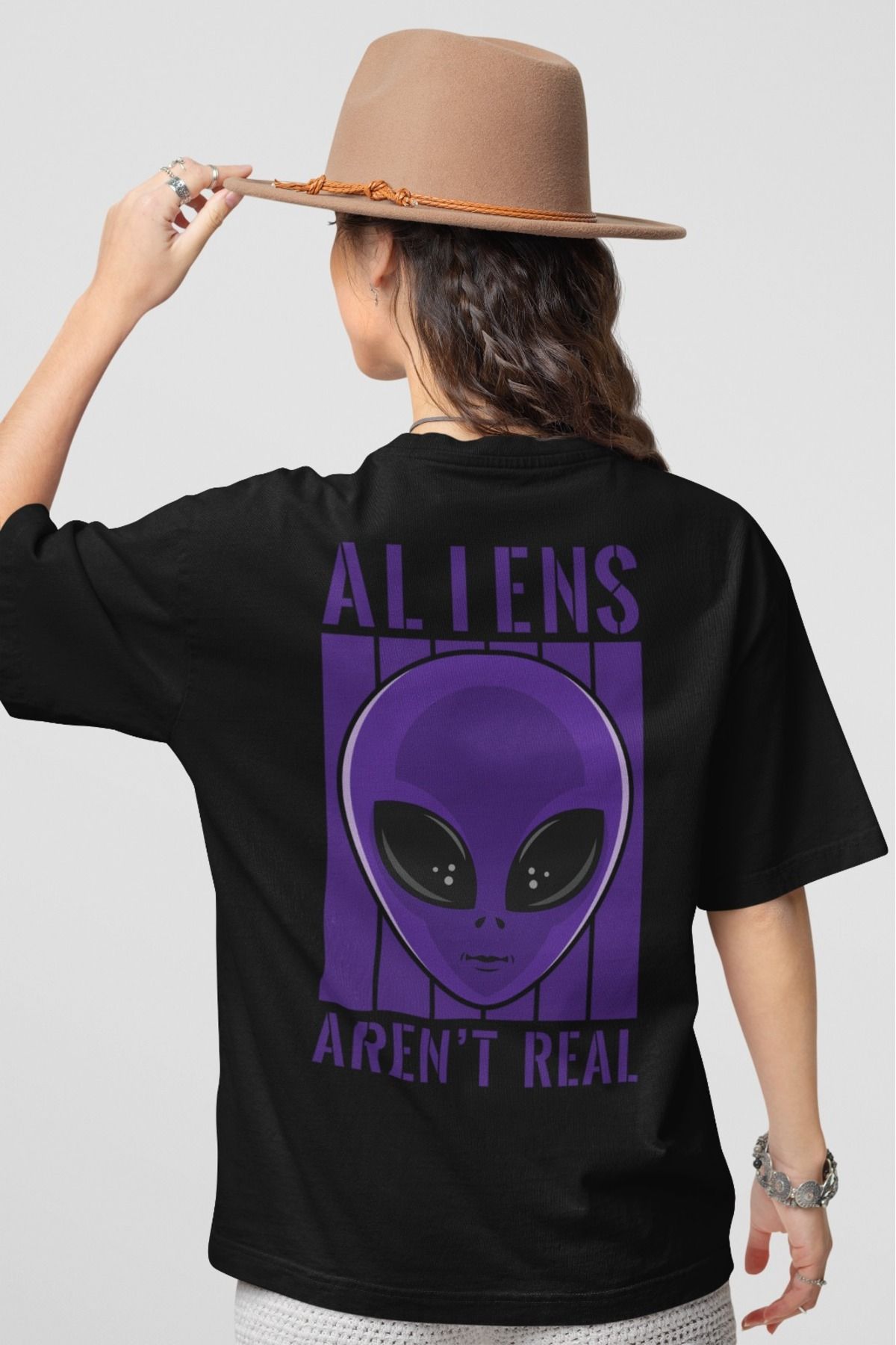 Butik %100 PAMUK ERKEK/KADIN -ALIENZ- TRANSFER BASKILI YUVARLAK YAKA KISA KOL TİŞÖRT