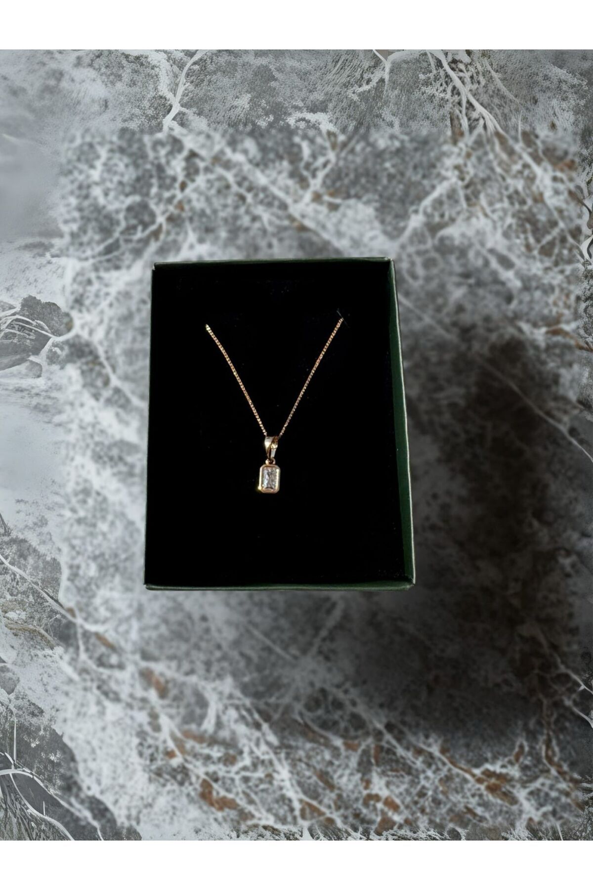 shop Minimal Taşlı Gold Kolye