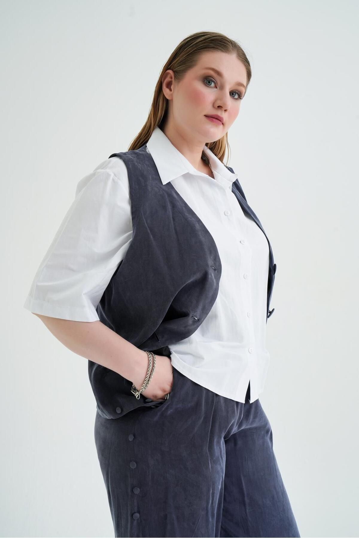 b-one fashion Poplin Gömlekli Yelekli Takım