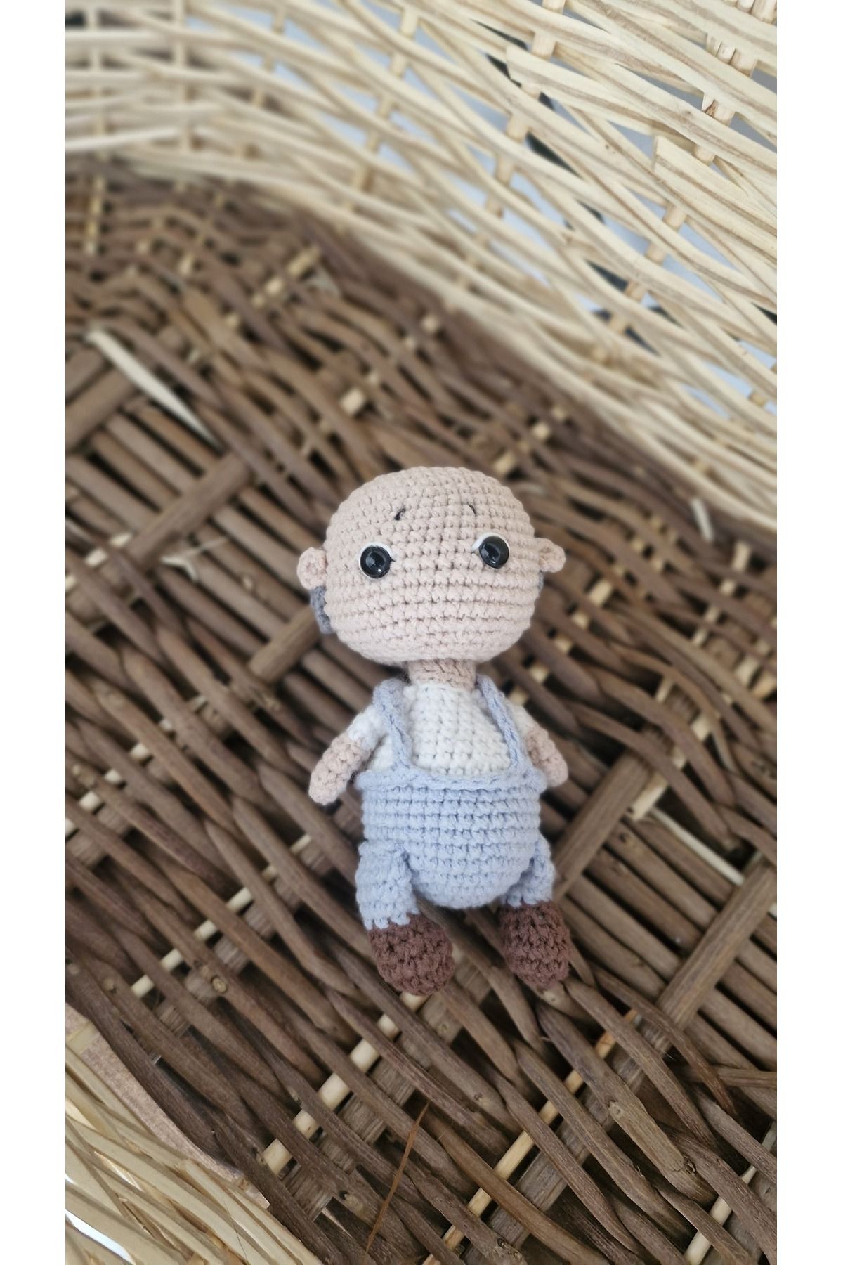 MiLio Store MiLio Amigurumi Nine Ve Dede Figür Anahtarlık – El Yapımı Tatlı Tasarım