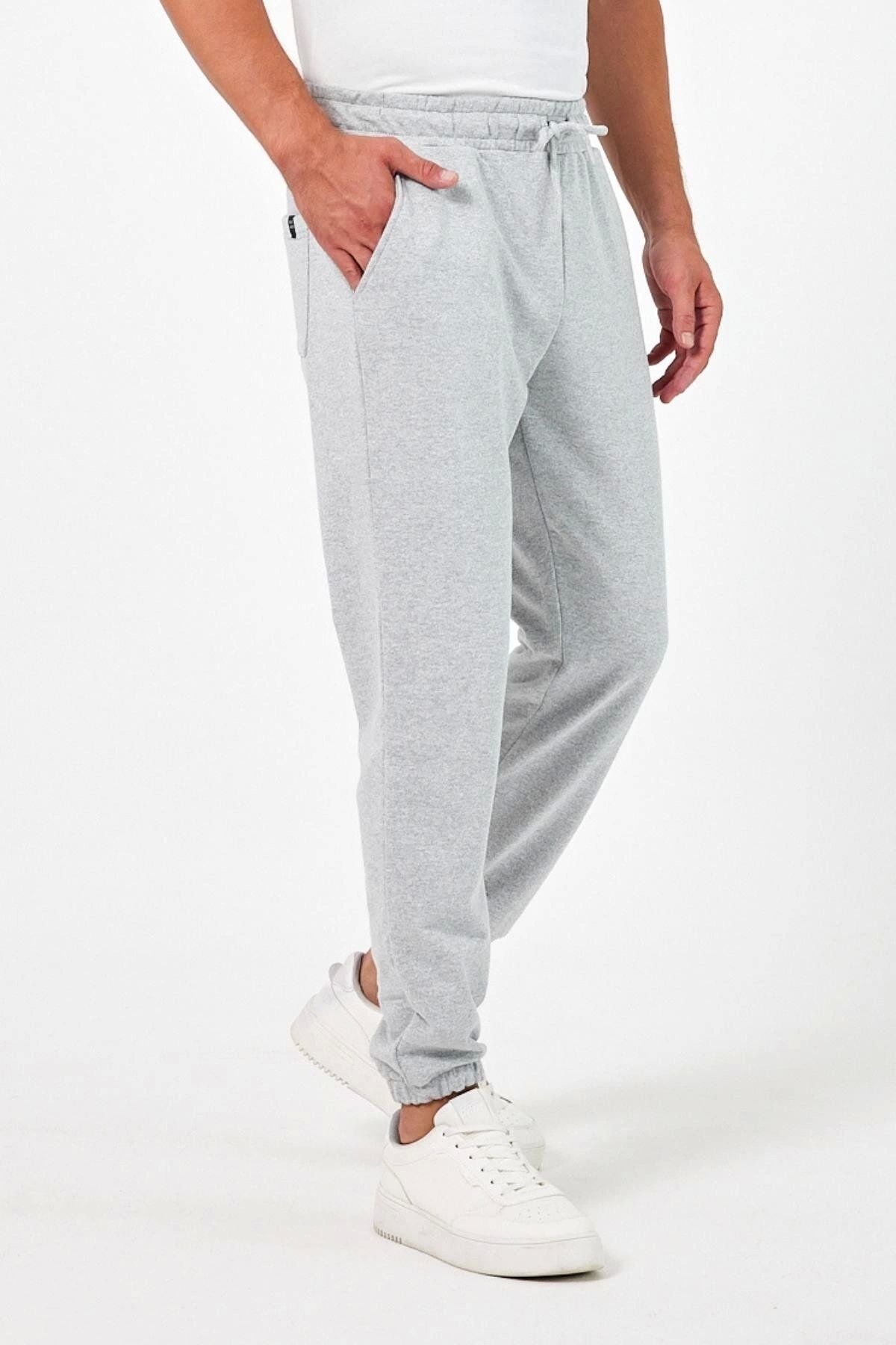 LC Waikiki Gri Erkek Jogger - Yazlık, Konforlu ve Şık, Beli Lastikli Günlük Kullanım