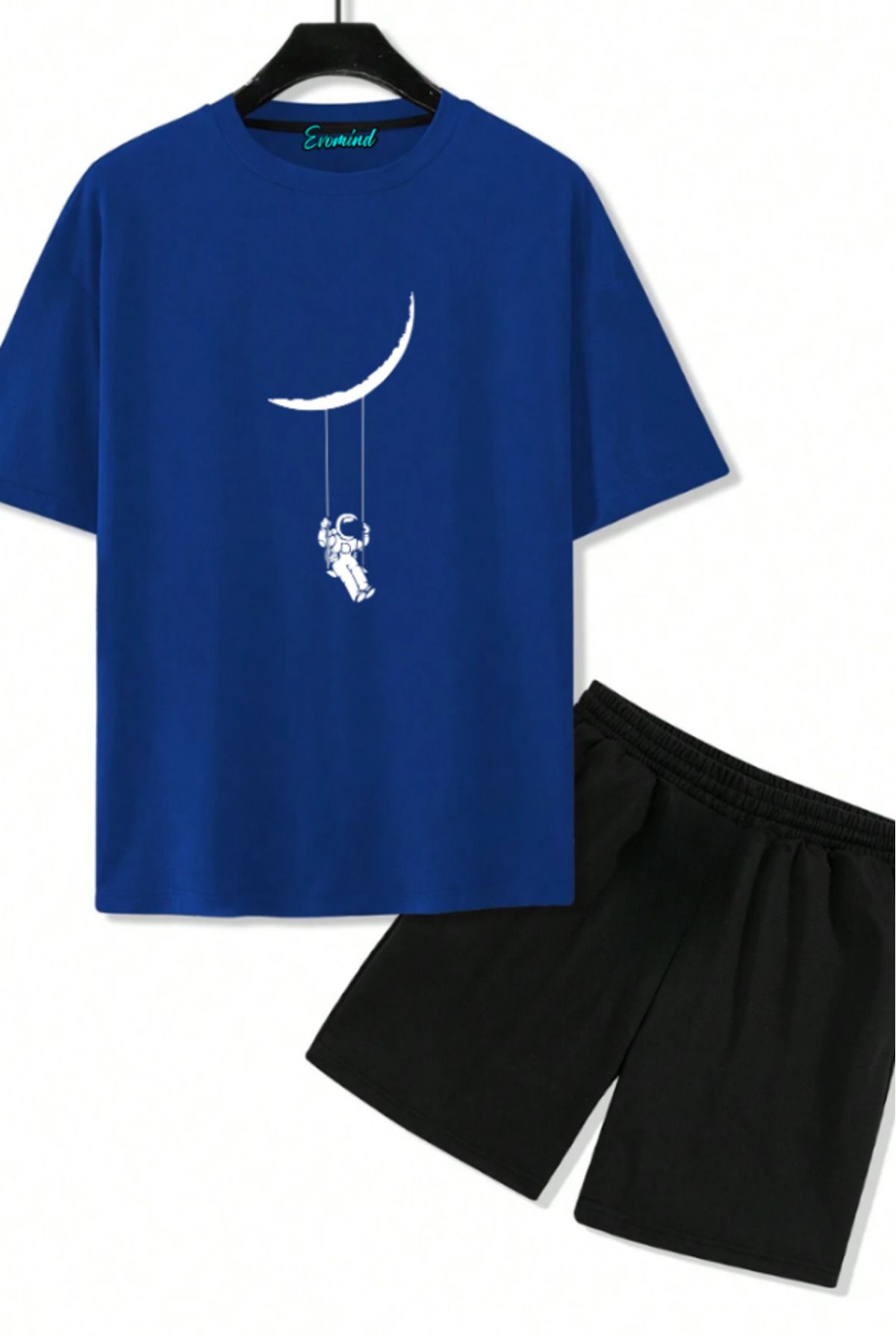 artı4 Sallanan Astronot Baskılı Unisex Şort T-shirt Takım