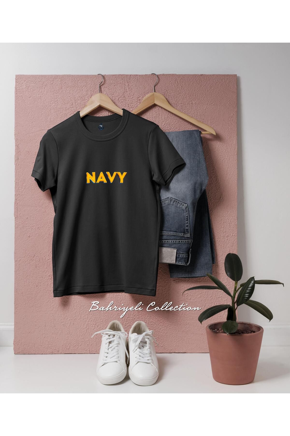 bahriyeli.jpeg Oversize NAVY Yazısı Sarı Tasarımlı Unisex T-Shirt
