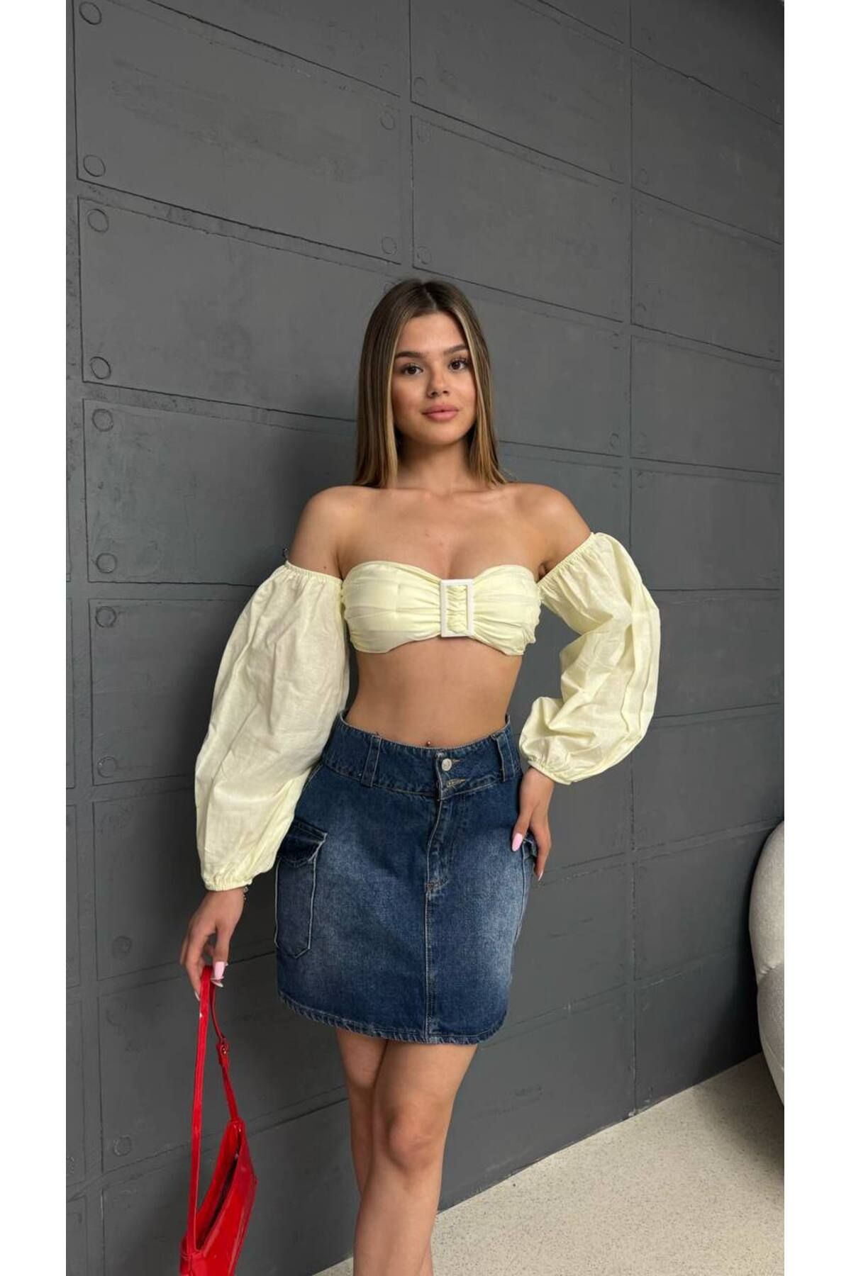 TİENDEROPA Kadın Önü Tokalı Crop Top