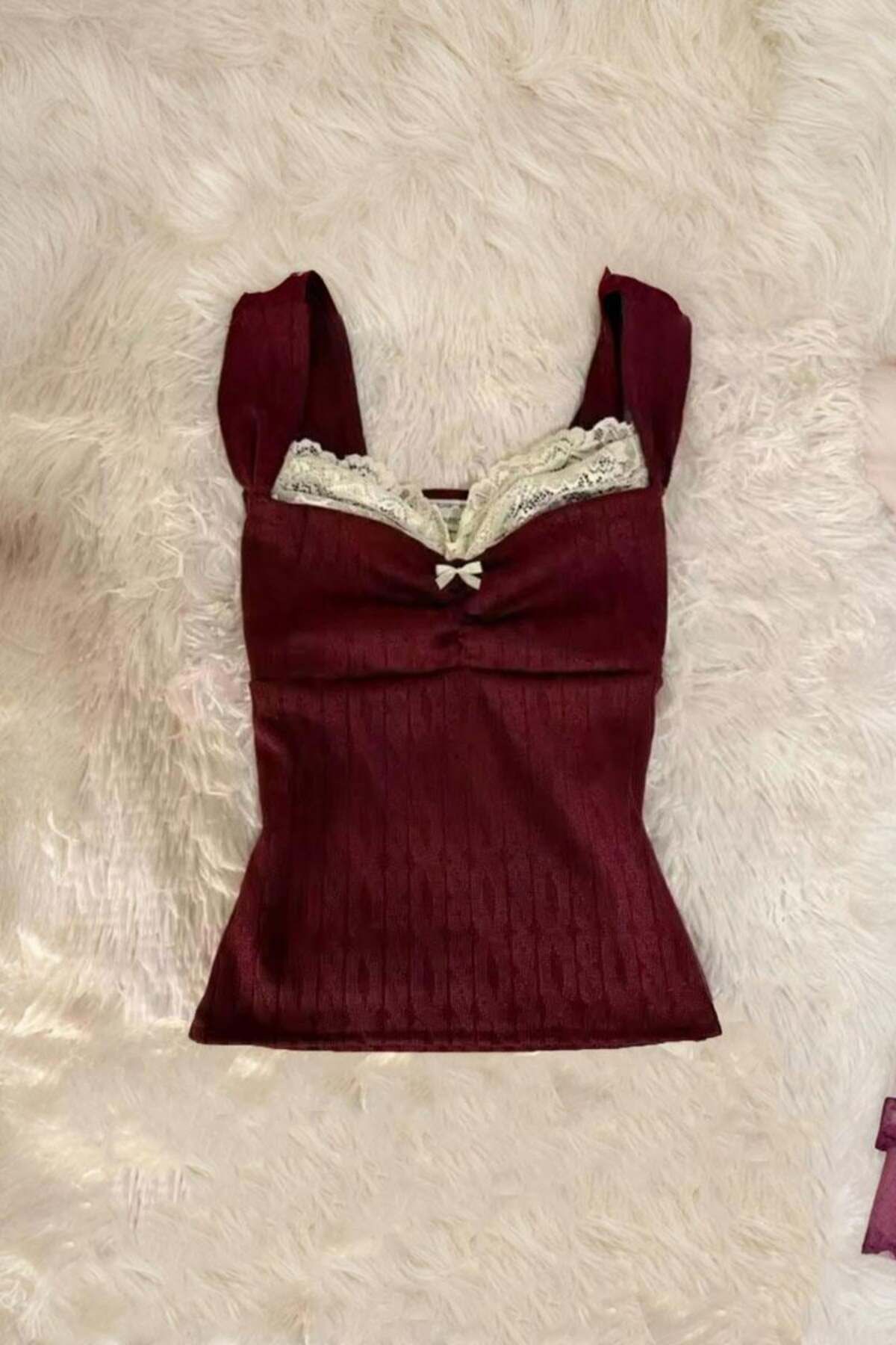 Karakedi Bordo Dantel Yaka Örgü Desenli Y2K Kısa Kollu Crop