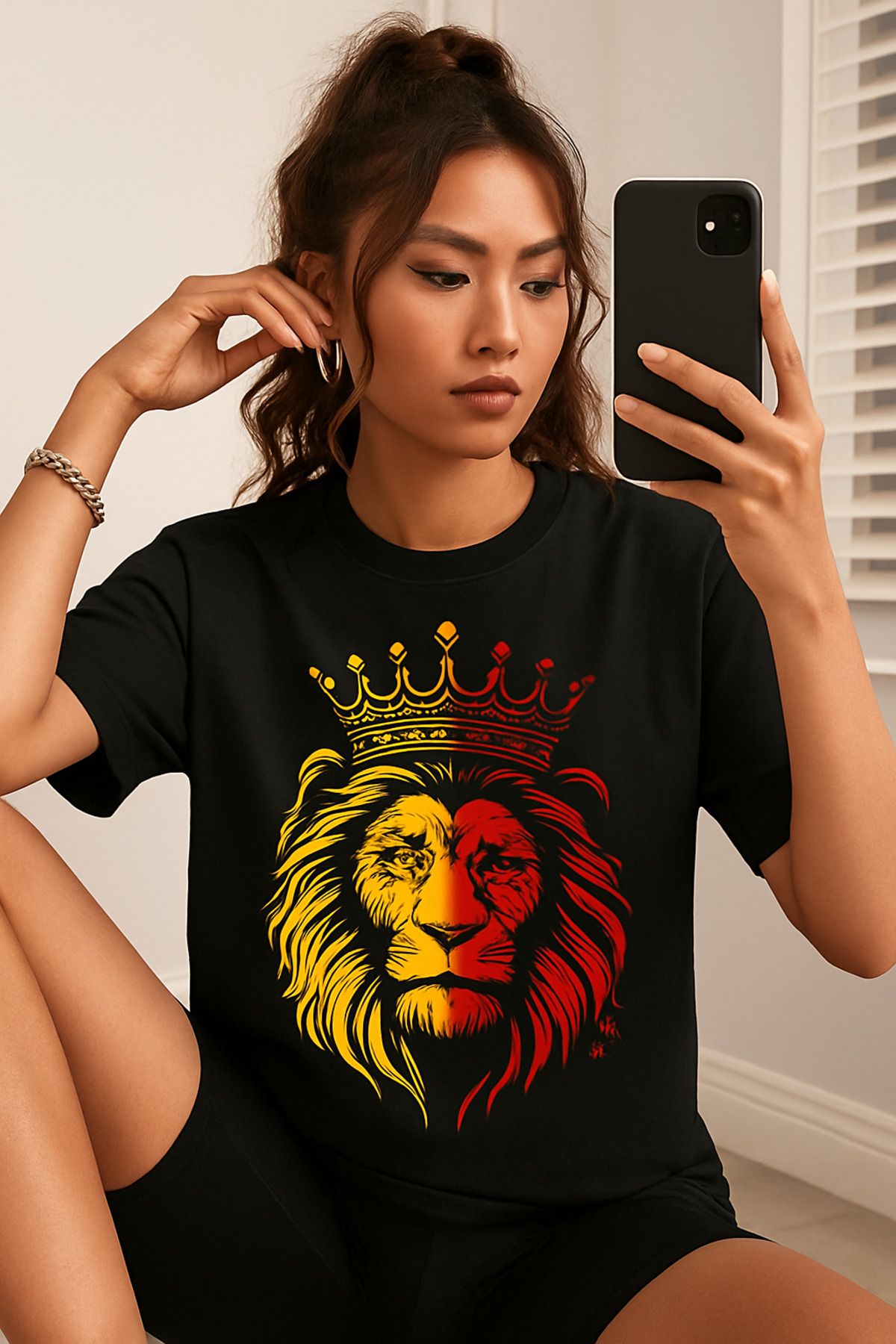 Outdoor One Unisex Siyah Tişört Sarı Kırmızı Aslan Tasarımlı Siyah Oversize Tişört