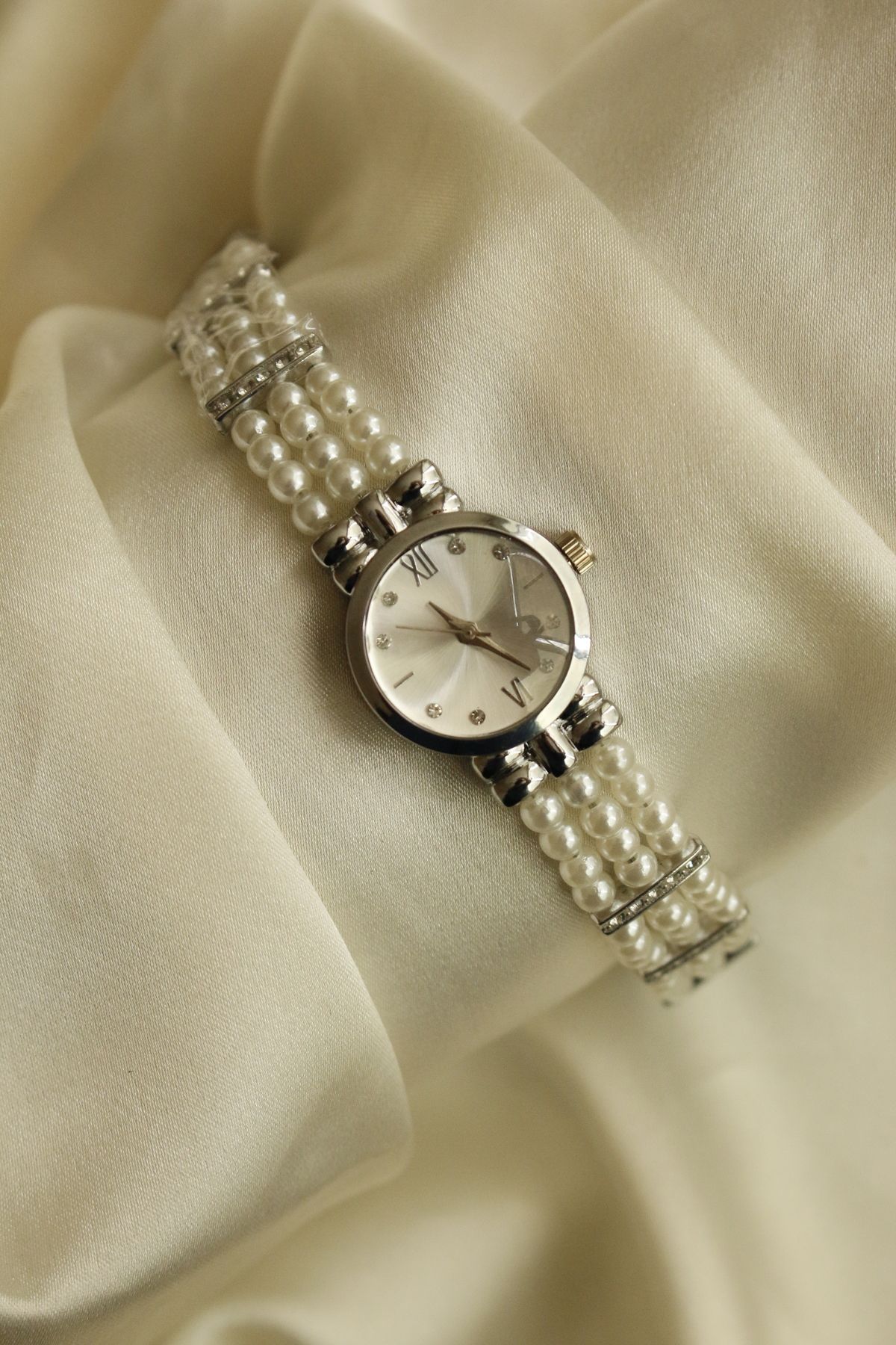 KOMBİNOLOJİ Pearl Silver Yuvarlak Metal İncili Kol Saati 10