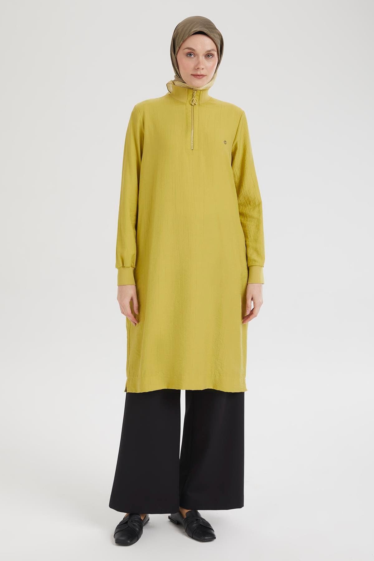 Armine TREND ARMİNE TREND Yarım Fermuarlı Kolları ve Yakası Ribanalı Tunik-Olive-25YT433