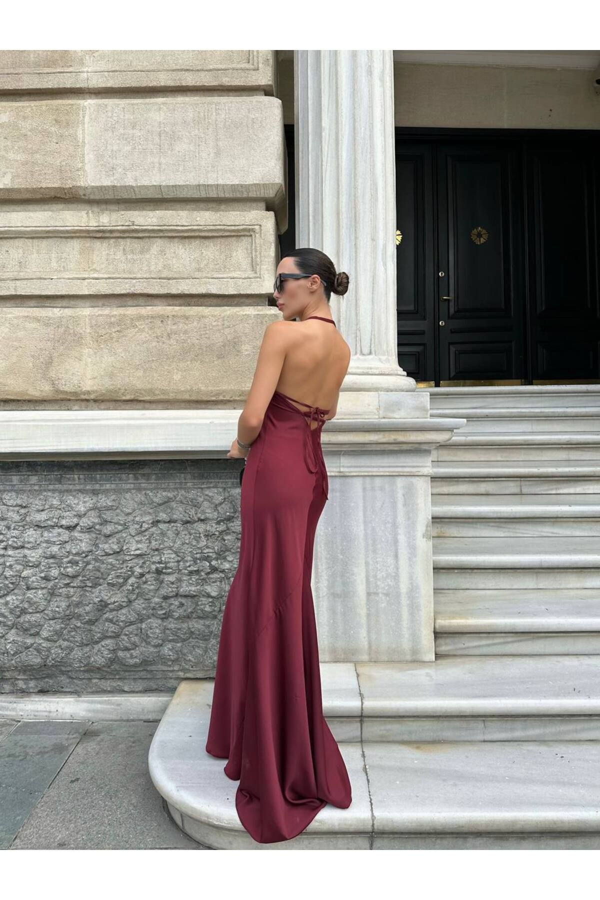 Hotfashion İnce İp Askılı Sırt Dekolteli Saten Elbise
