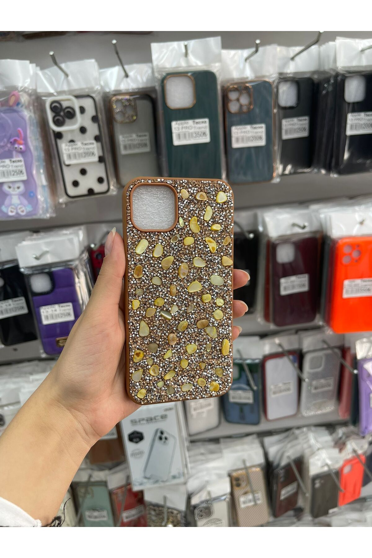 TECNOTREND İPHONE 13/14 UYUMLU PARLAK TAŞLI TASARIM PIRLANTA KAPAK