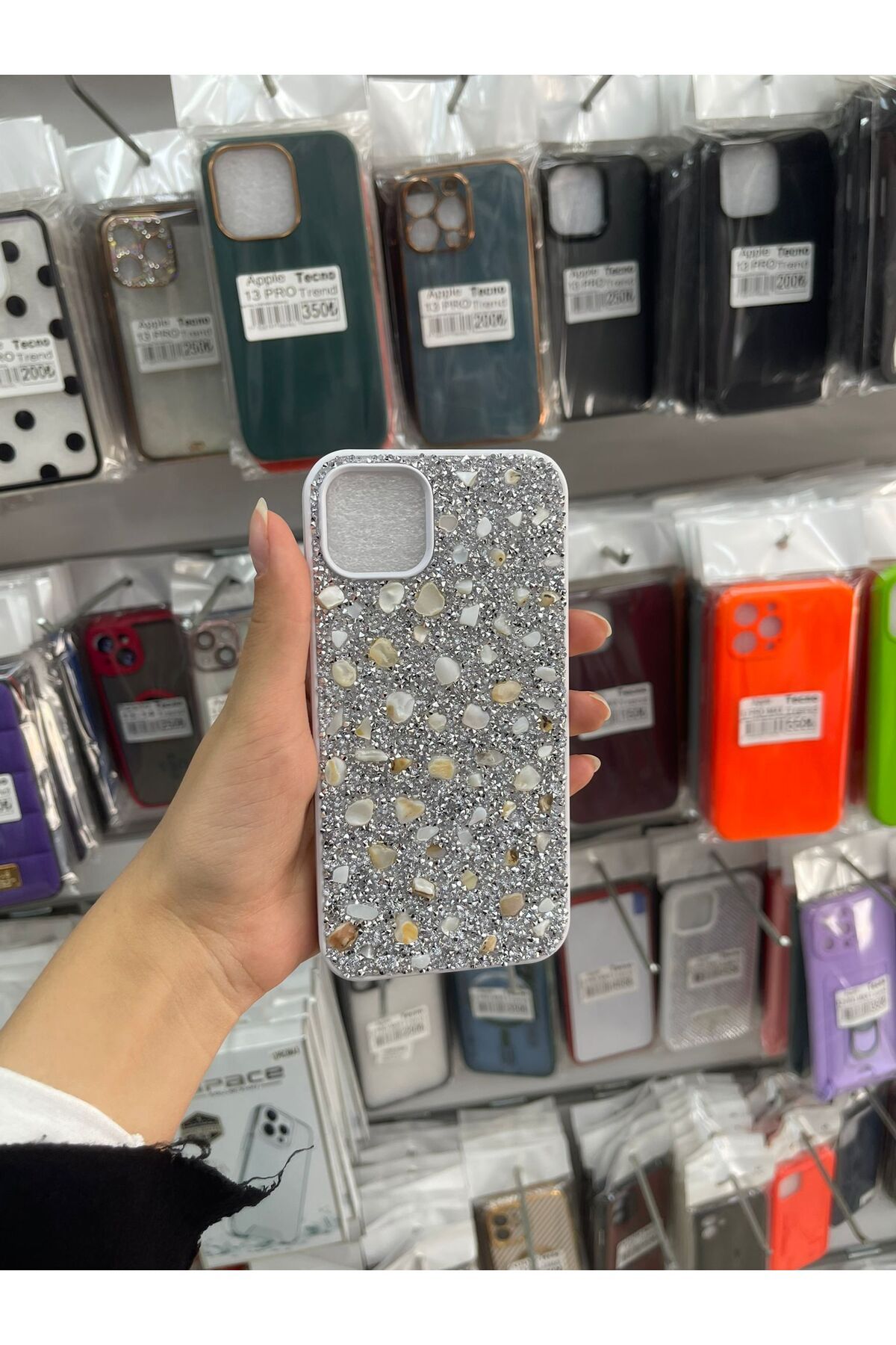 TECNOTREND İPHONE 13/14 UYUMLU PARLAK TAŞLI TASARIM PIRLANTA KAPAK