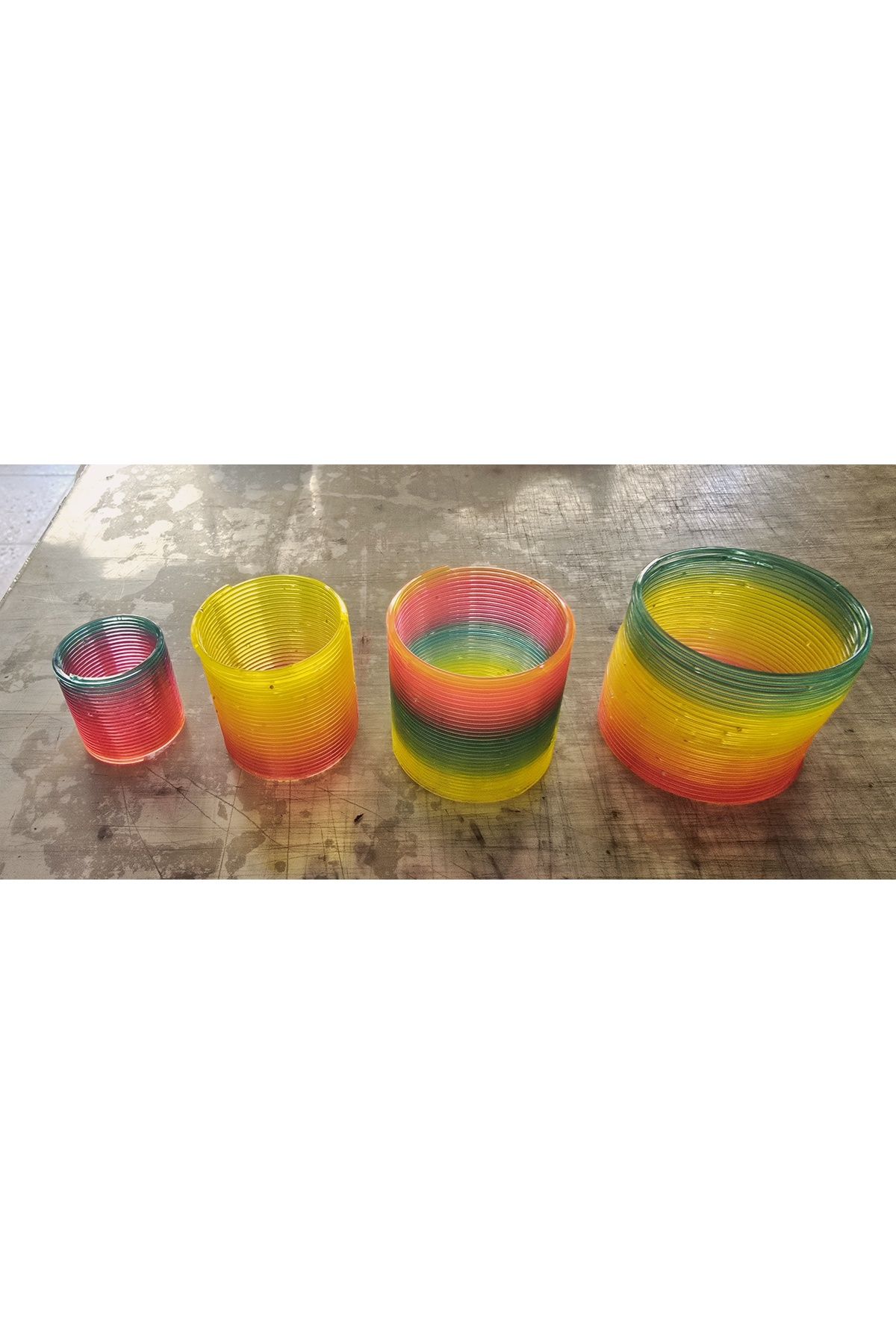 ASLANKAR 4 lü set stres yayı paket içeriği 4 boy set.