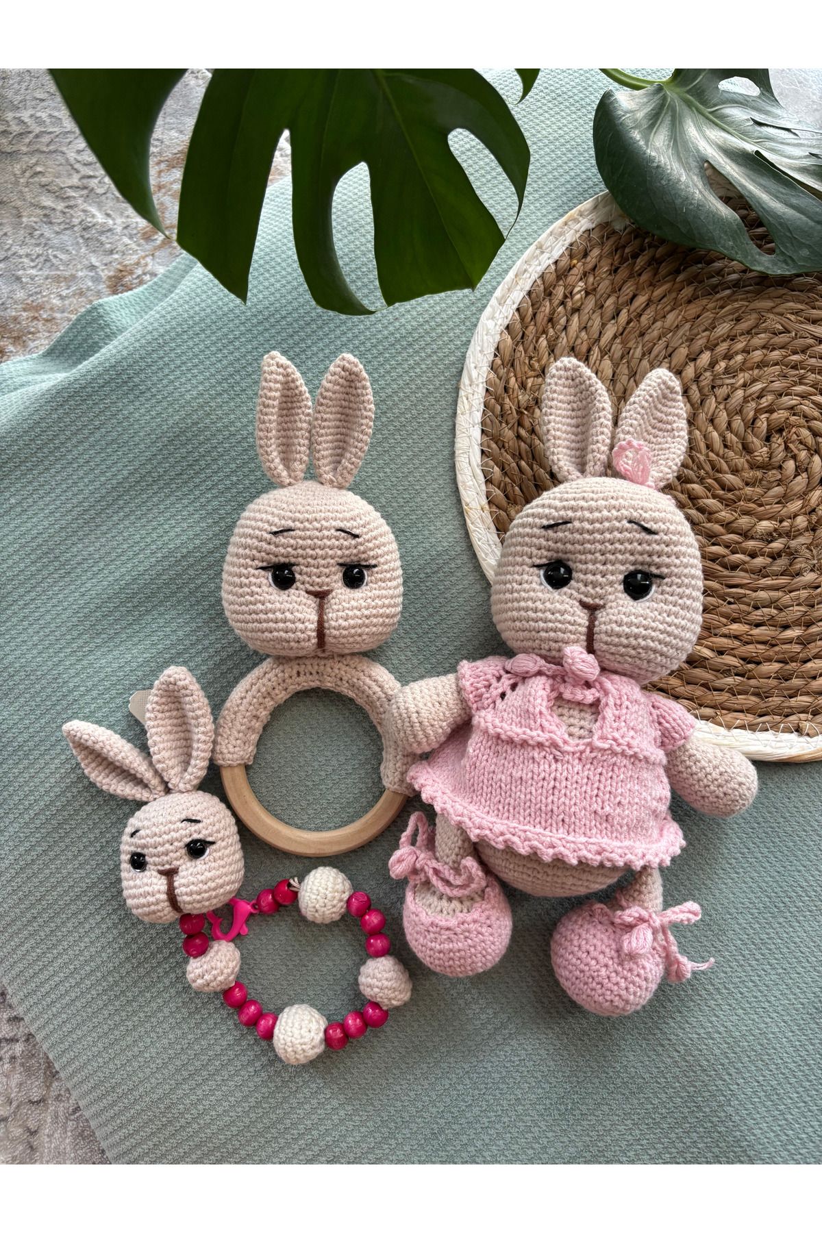 Aia&Co Amigurumi Tavşan Uyku Arkadaşı Çıngırak ve Emzik Zinciri El İşi Örgü