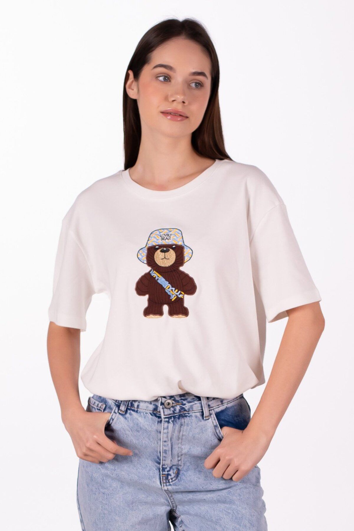 BARRELS AND OIL Lovely Bear Yazılı Ayı Baskılı T-Shirt - Beyaz