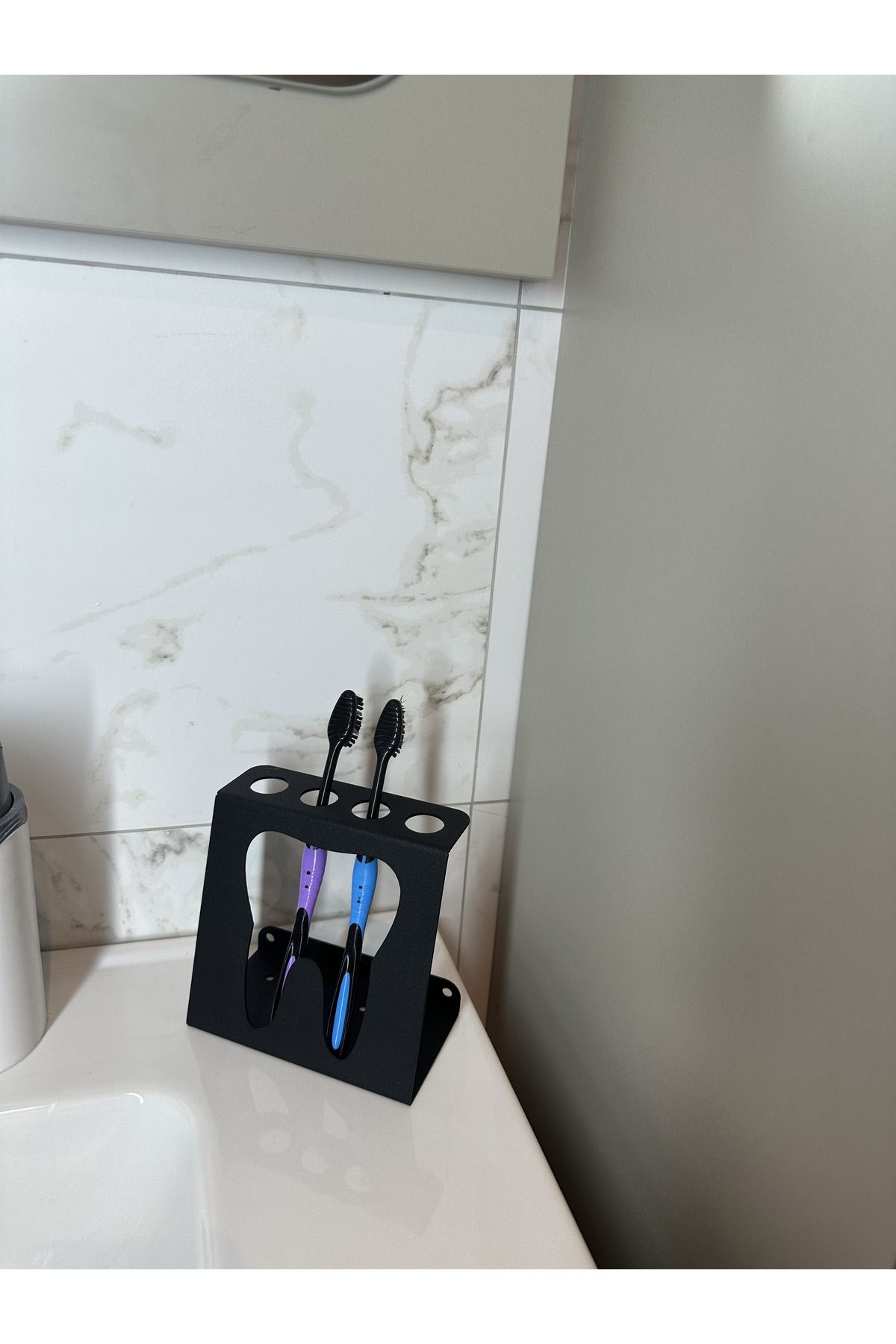 lyla concept Işıl Metal Diş Fırçalık – Modern Banyo Aksesuarı