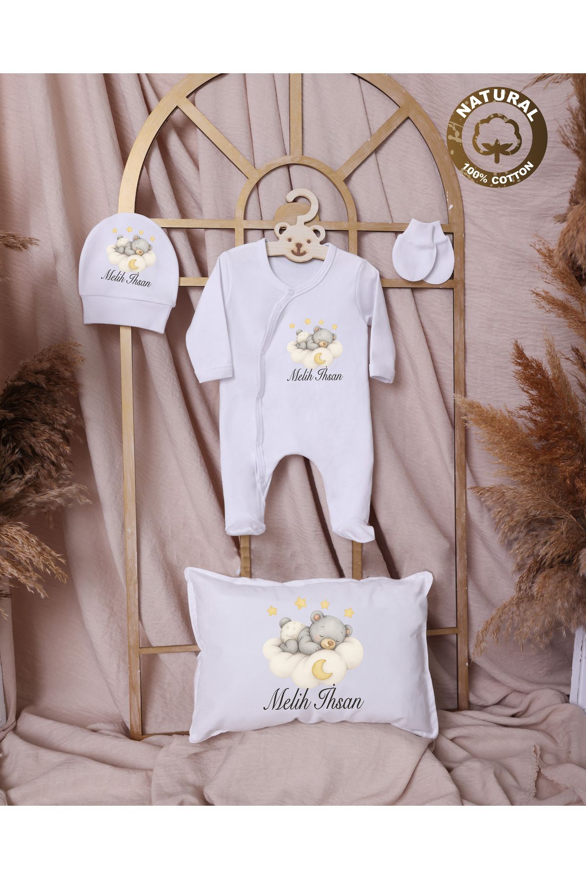 yzc home size dair... R79 TY İsme özel İsimli Baskılı Bebek Hediyelik Yastık Tulum Şapka Eldiven Set %100 pmk