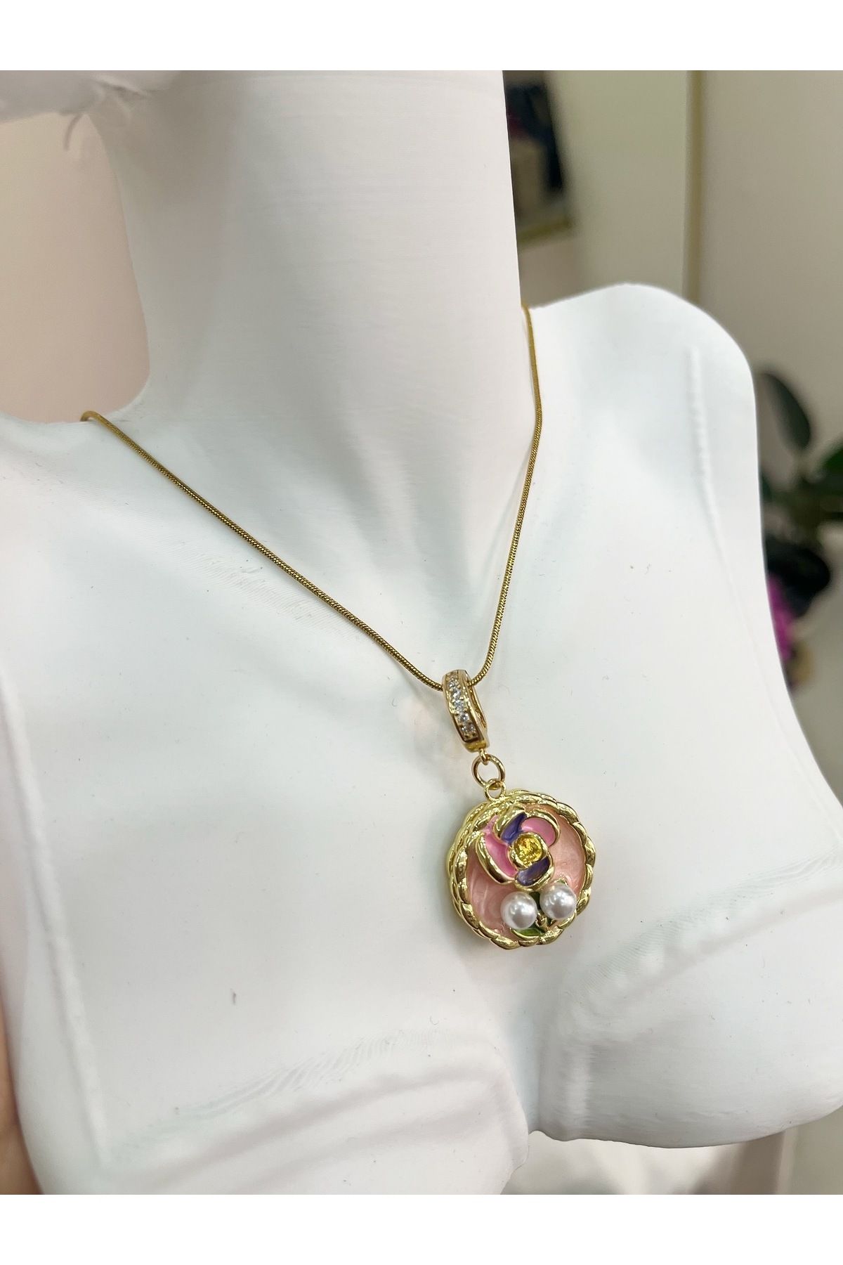 FirstRoseStore Vintage Çiçekli Çelik Kolye