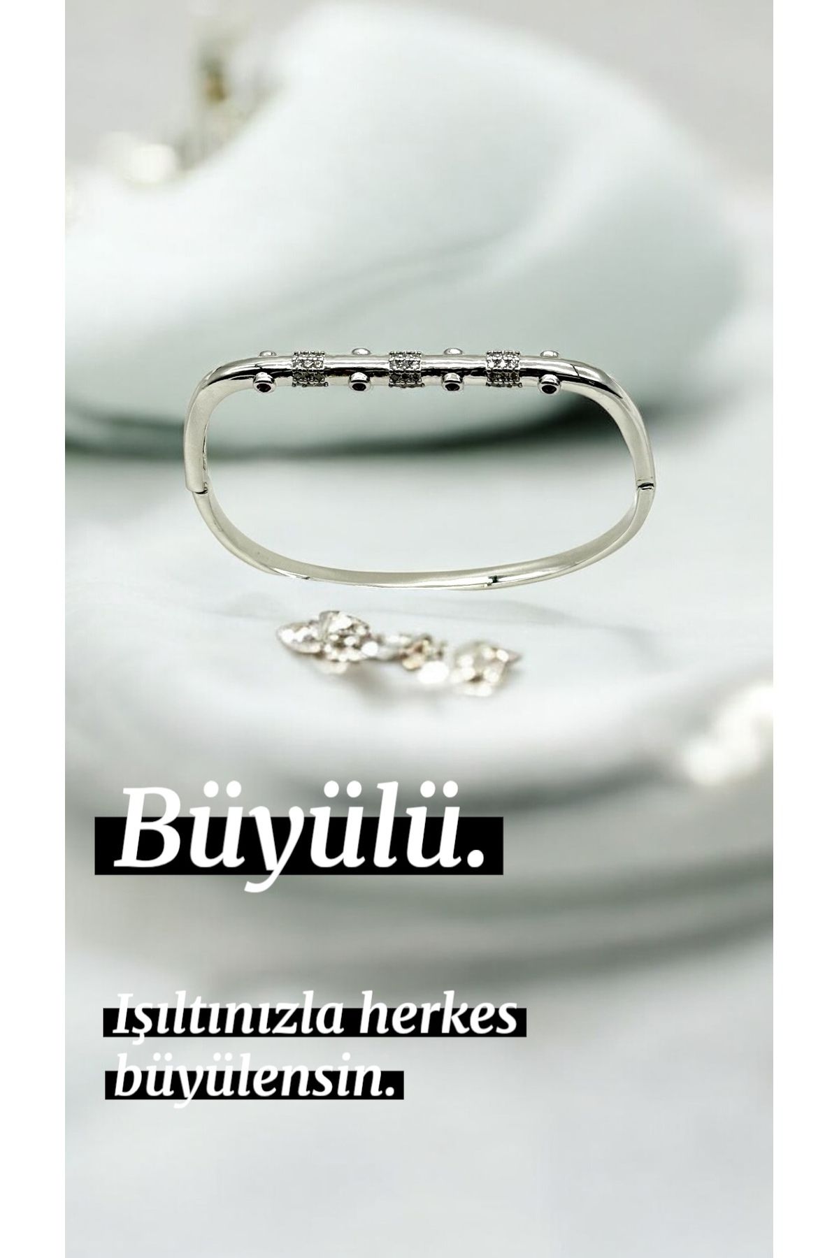 Lunays Paslanmaz Çelik Leyla Victorian Model Zirkon Taşlı Kadın Kelepçe Bileklik Gümüş Renk