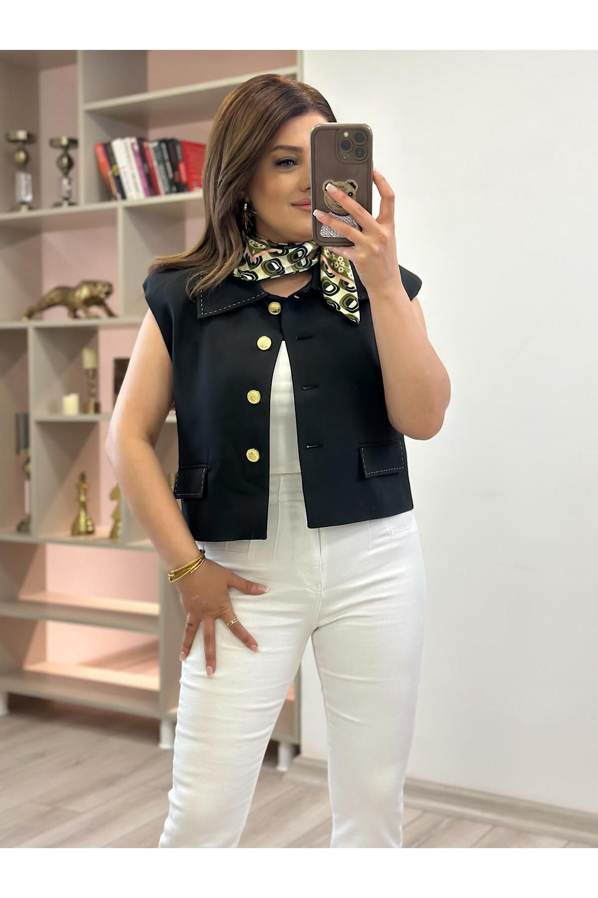 MELTEM TUĞAN Dikiş Detay Vatkalı Yelek SİYAH