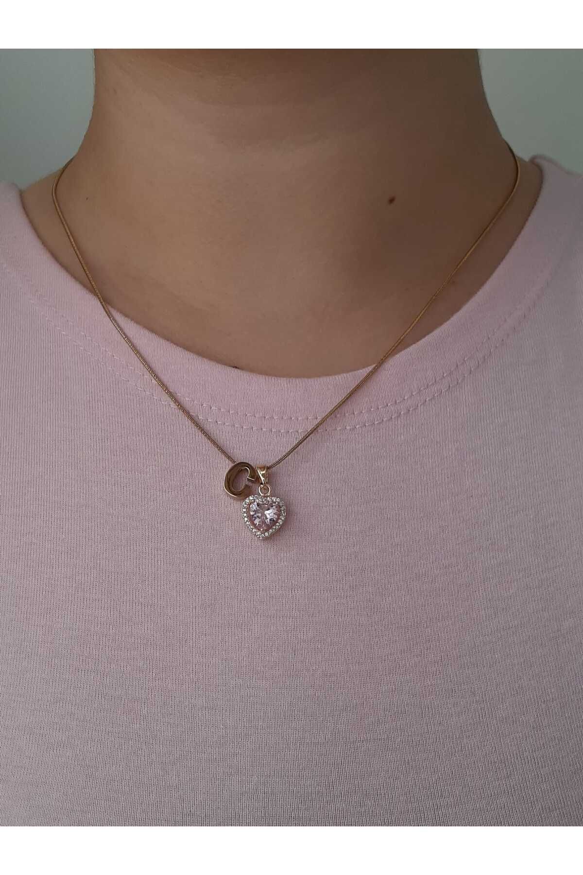 bijoux uniques Gold Pembe Kalpli C Harfli Çelik Kolye