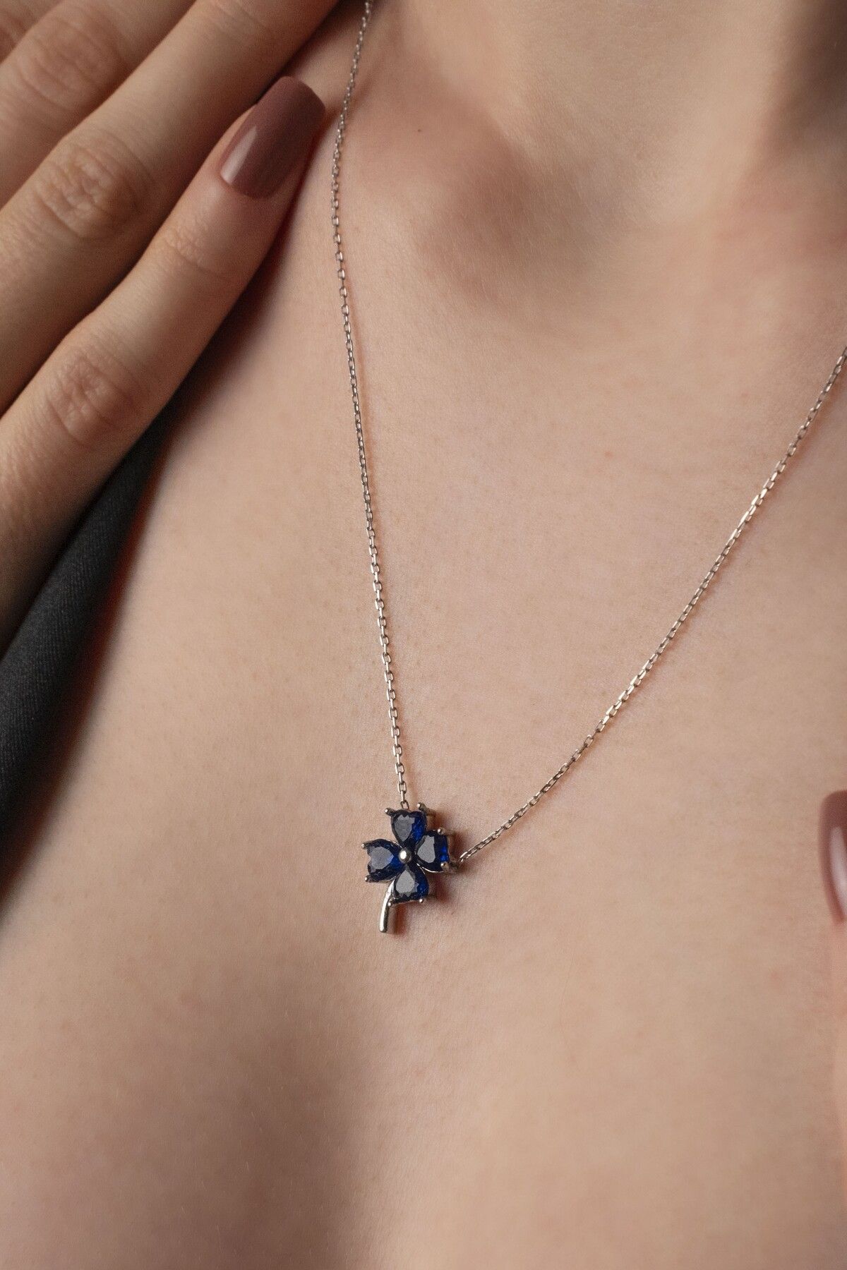 TigerxlJewellery 925 Ayar Gümüş Mavi Taşlı Dört Yaprak Yonca Kolye