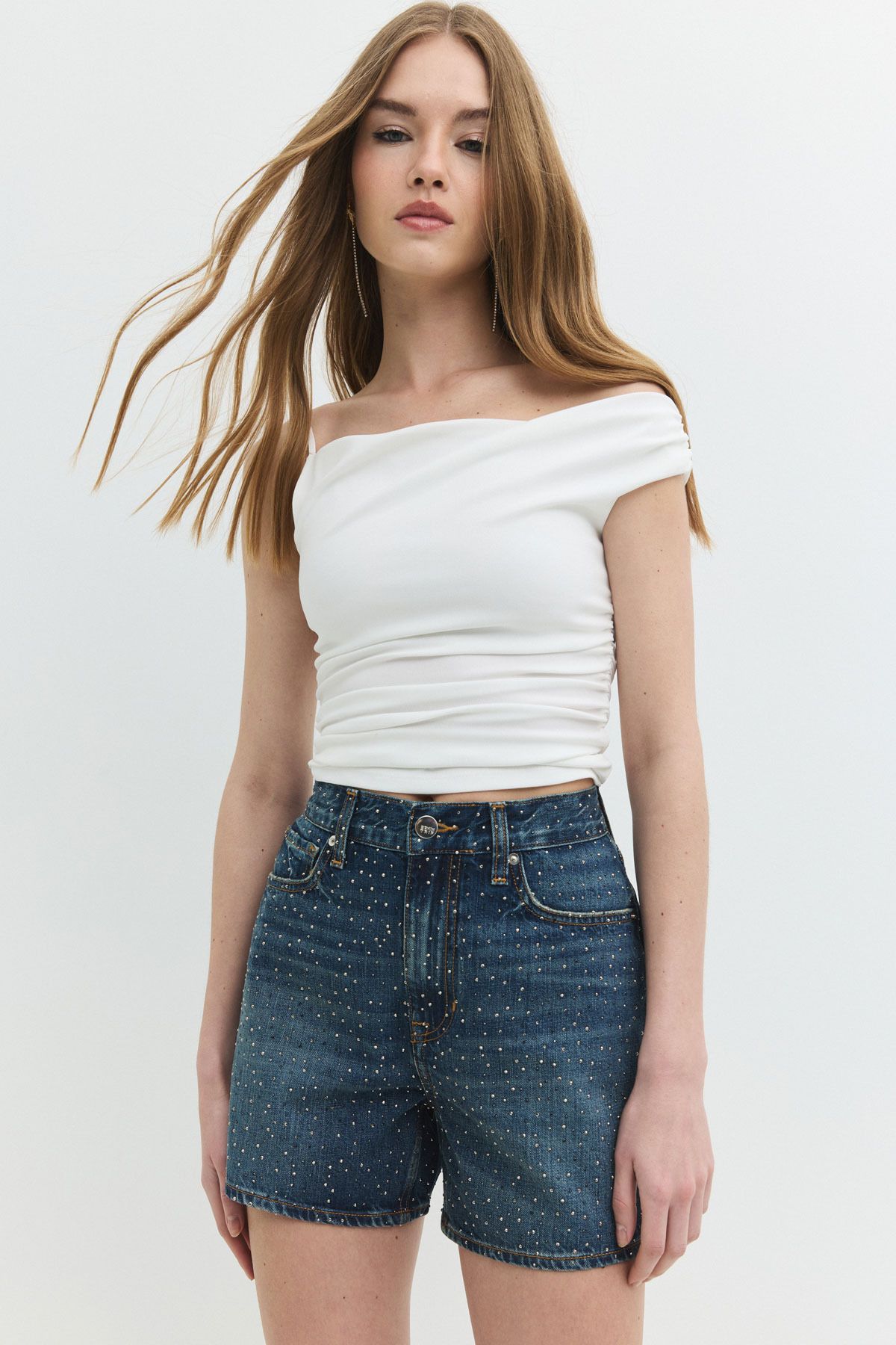 Denim Trip DEBORAH Straight Fit Taşlı Orta İndigo Jean Şort