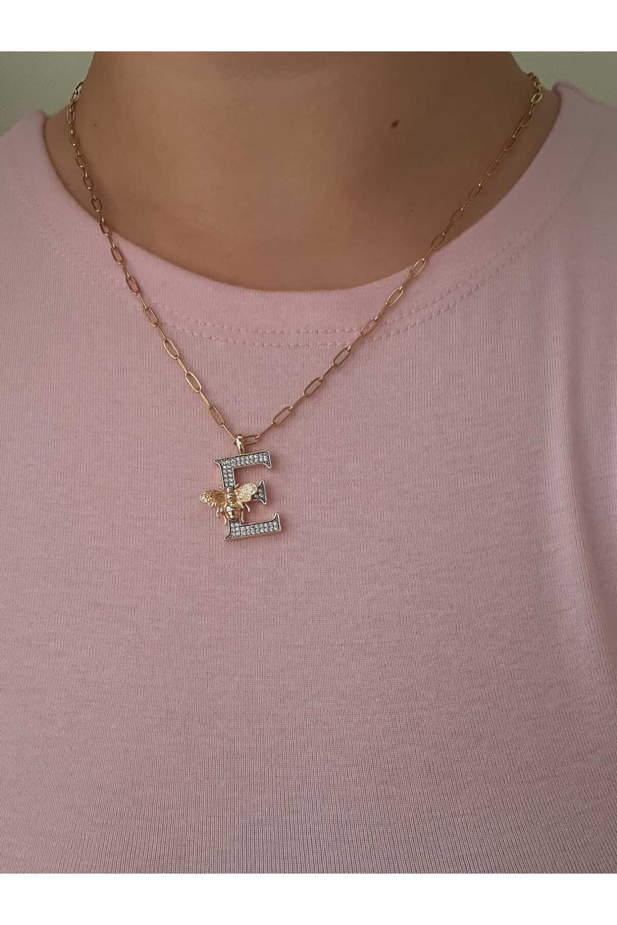 bijoux uniques E Harfli Arı Figürlü Çelik Kolye